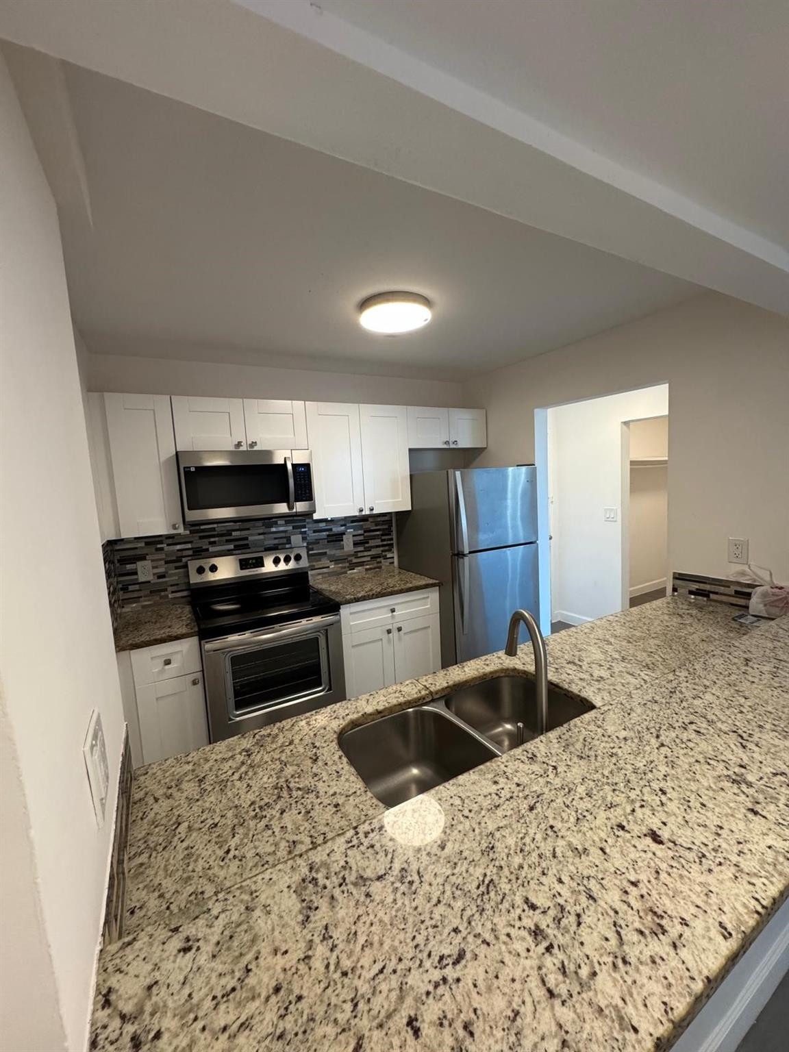 La Castellana Condo - Residential Lease