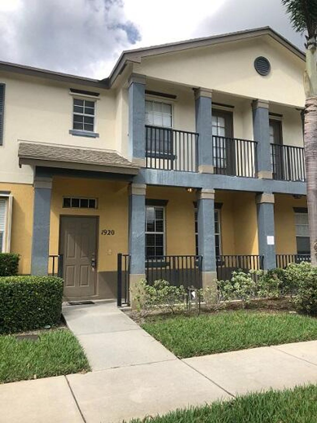 Photo of 1920 SE High Springs Drive, Port Saint Lucie, FL 34952 (MLS # R10780025)