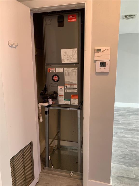 Coral Ridge Add A 41-30 B - Residential Lease