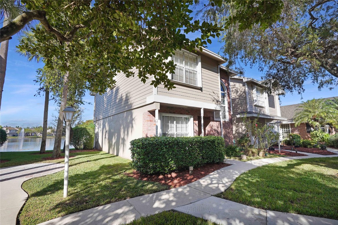 Colony Courts - Residential
