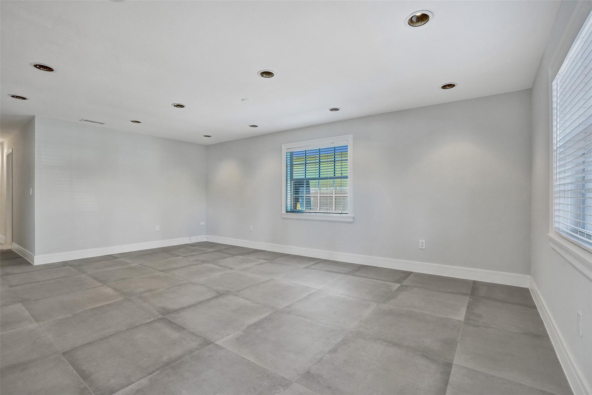 902 Mandarin Isle