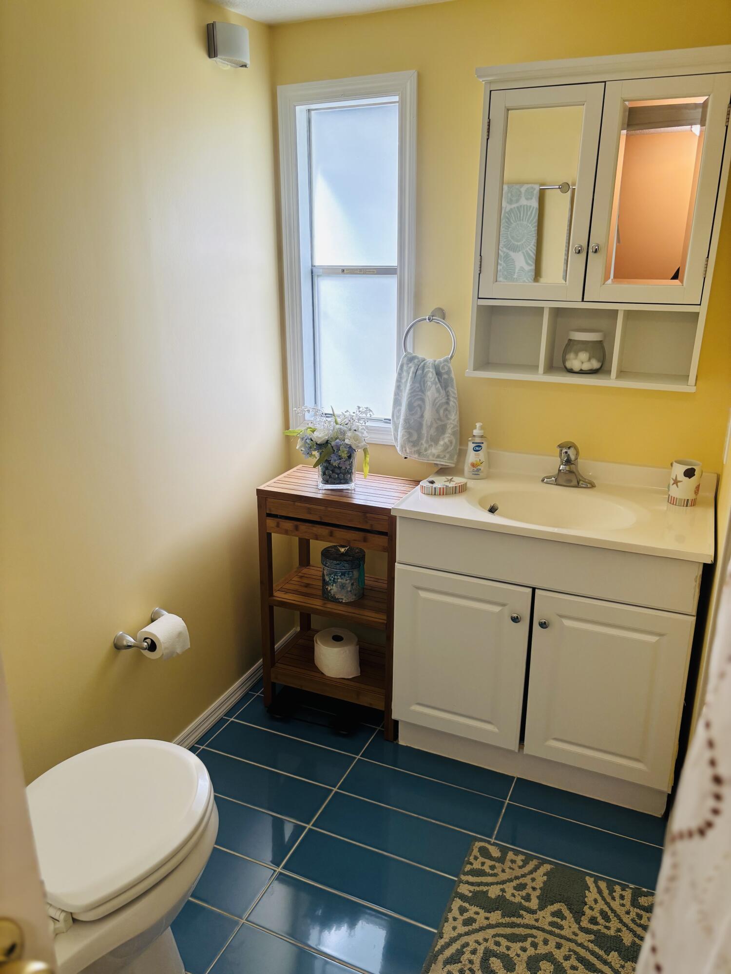 COLONIAL ESTATES INC MOBILE HOME PARK - Residential