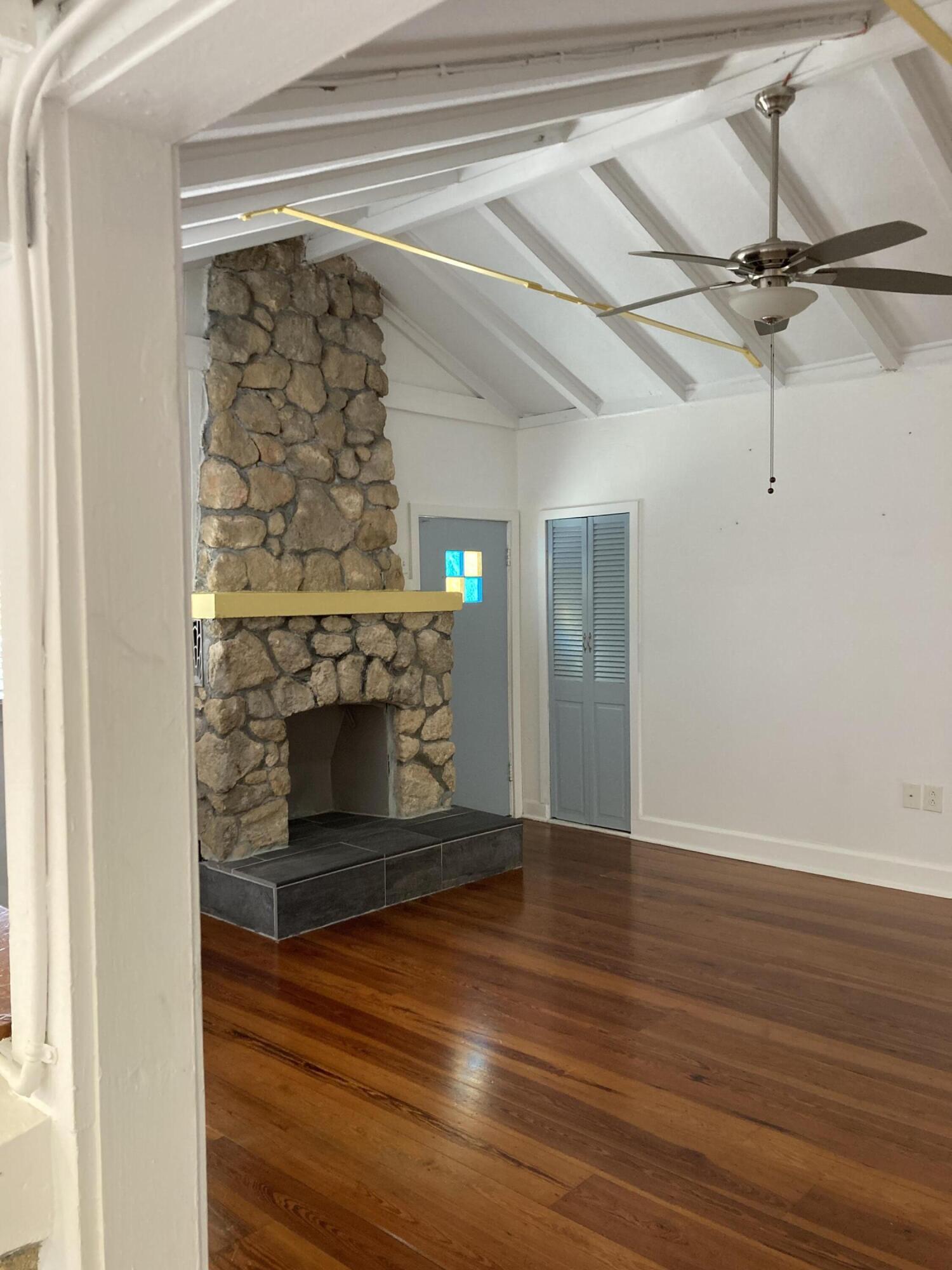 NORTHWOOD - Residential Lease