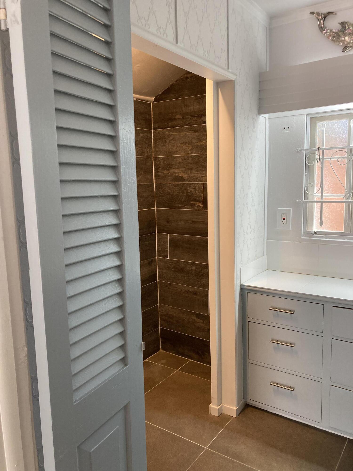 NORTHWOOD - Residential Lease