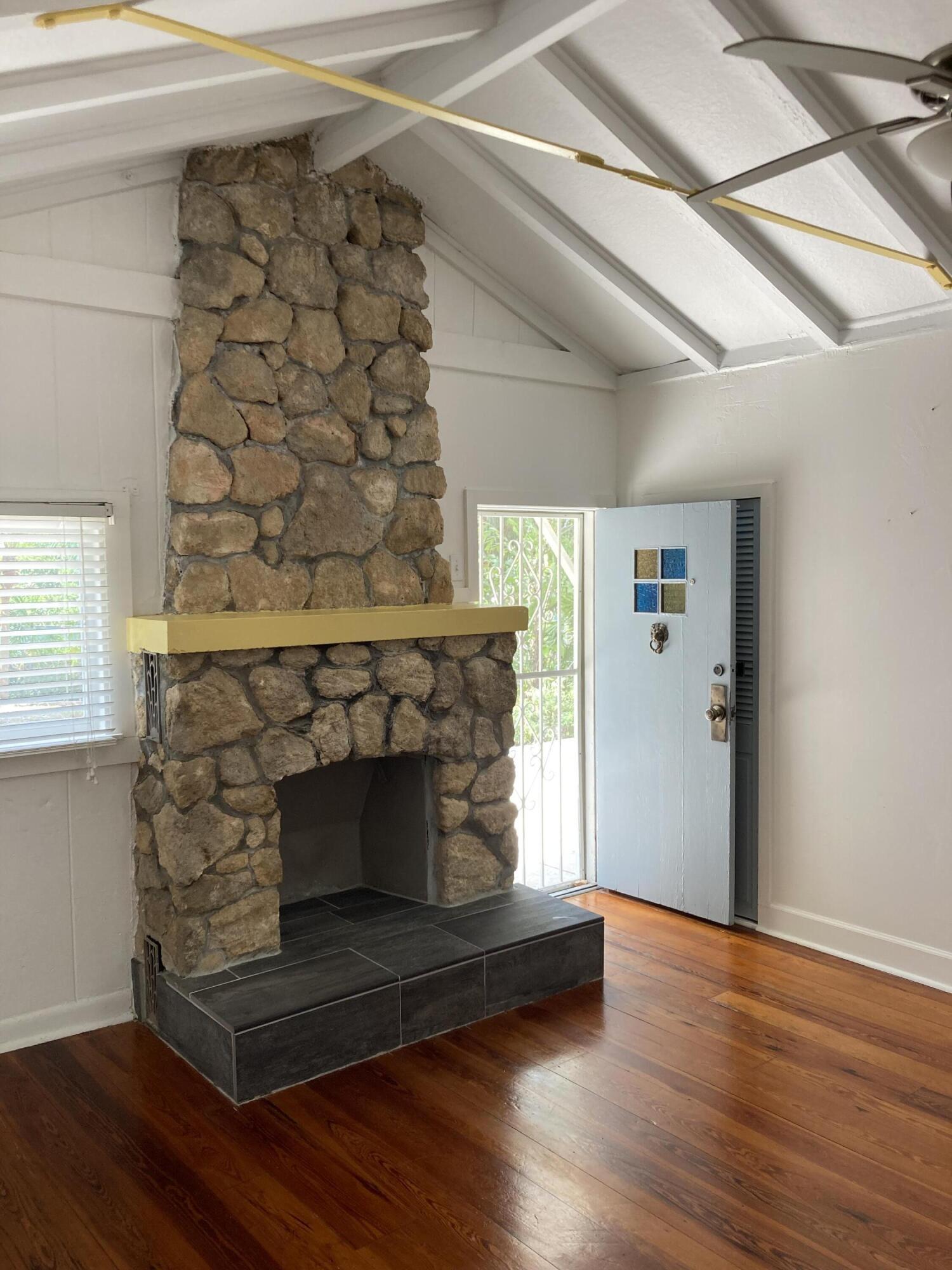 NORTHWOOD - Residential Lease