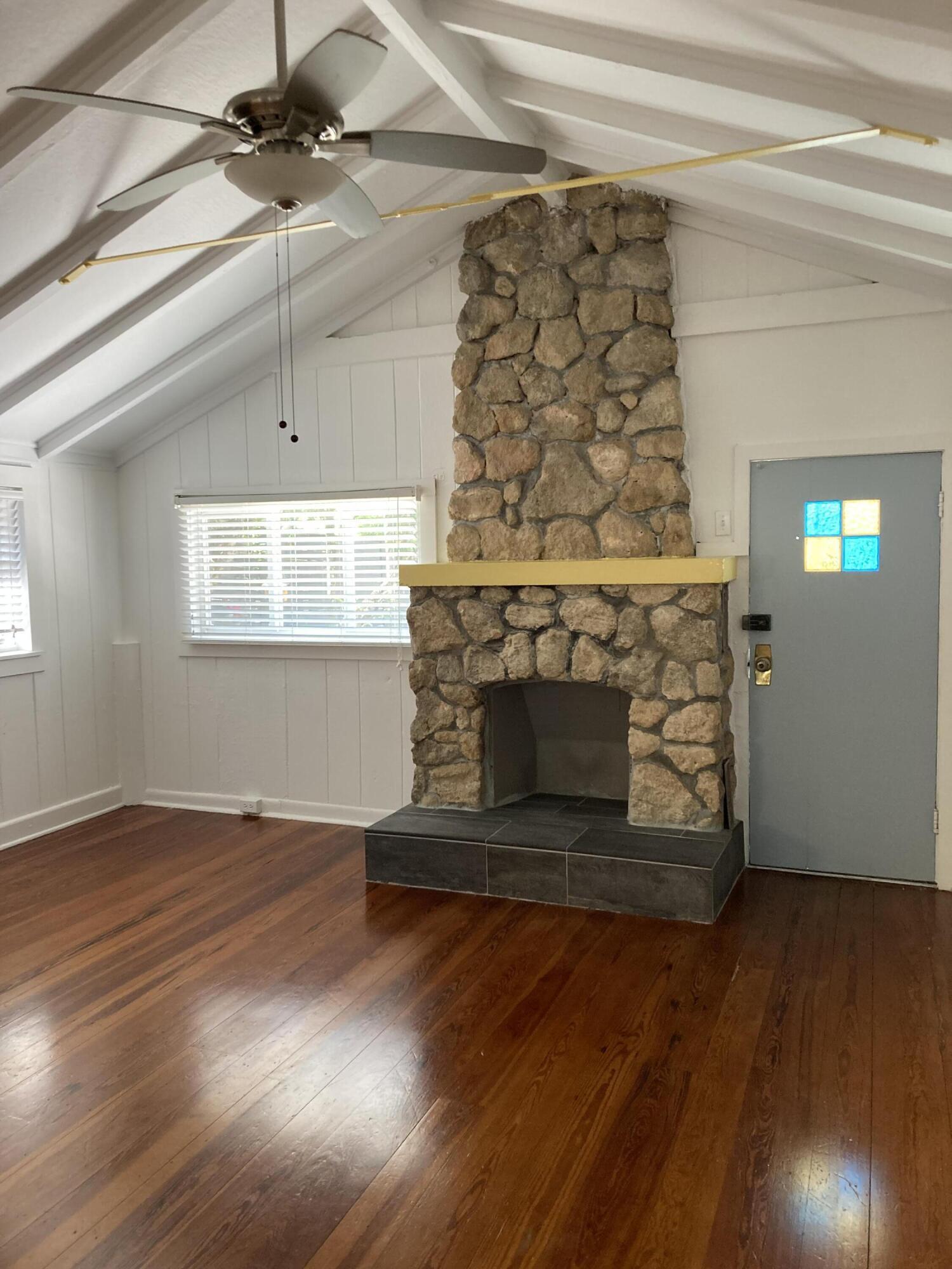 NORTHWOOD - Residential Lease