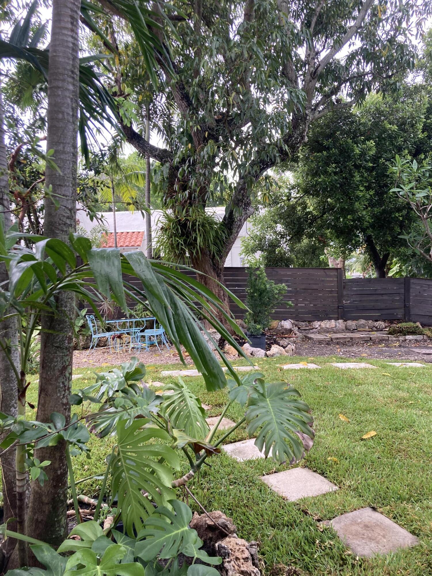 NORTHWOOD - Residential Lease