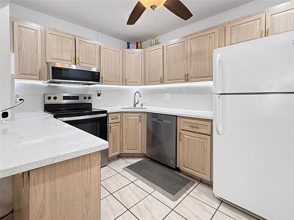 Pine Ridge Condo 03 South - Residential Lease