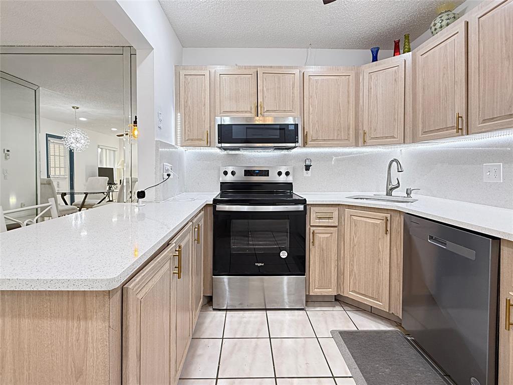 Pine Ridge Condo 03 South - Residential Lease