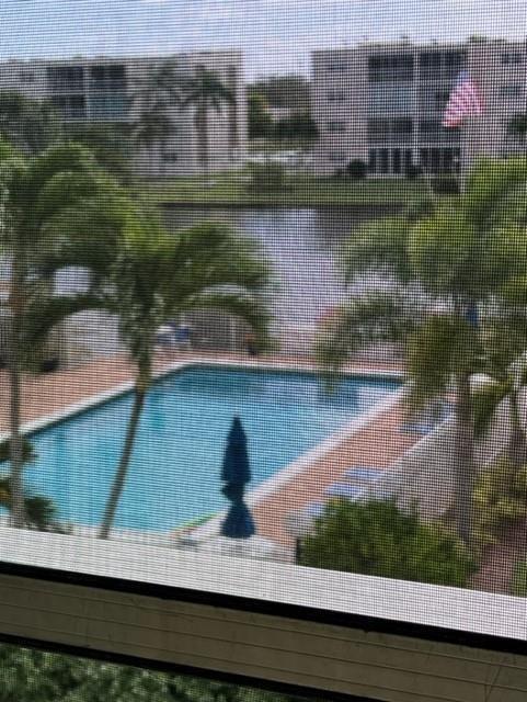 Meadowbrook Lakes - Residential