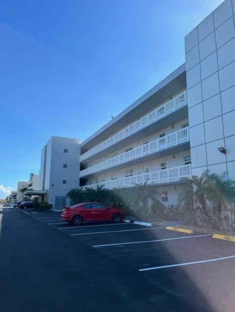 Meadowbrook Lakes - Residential