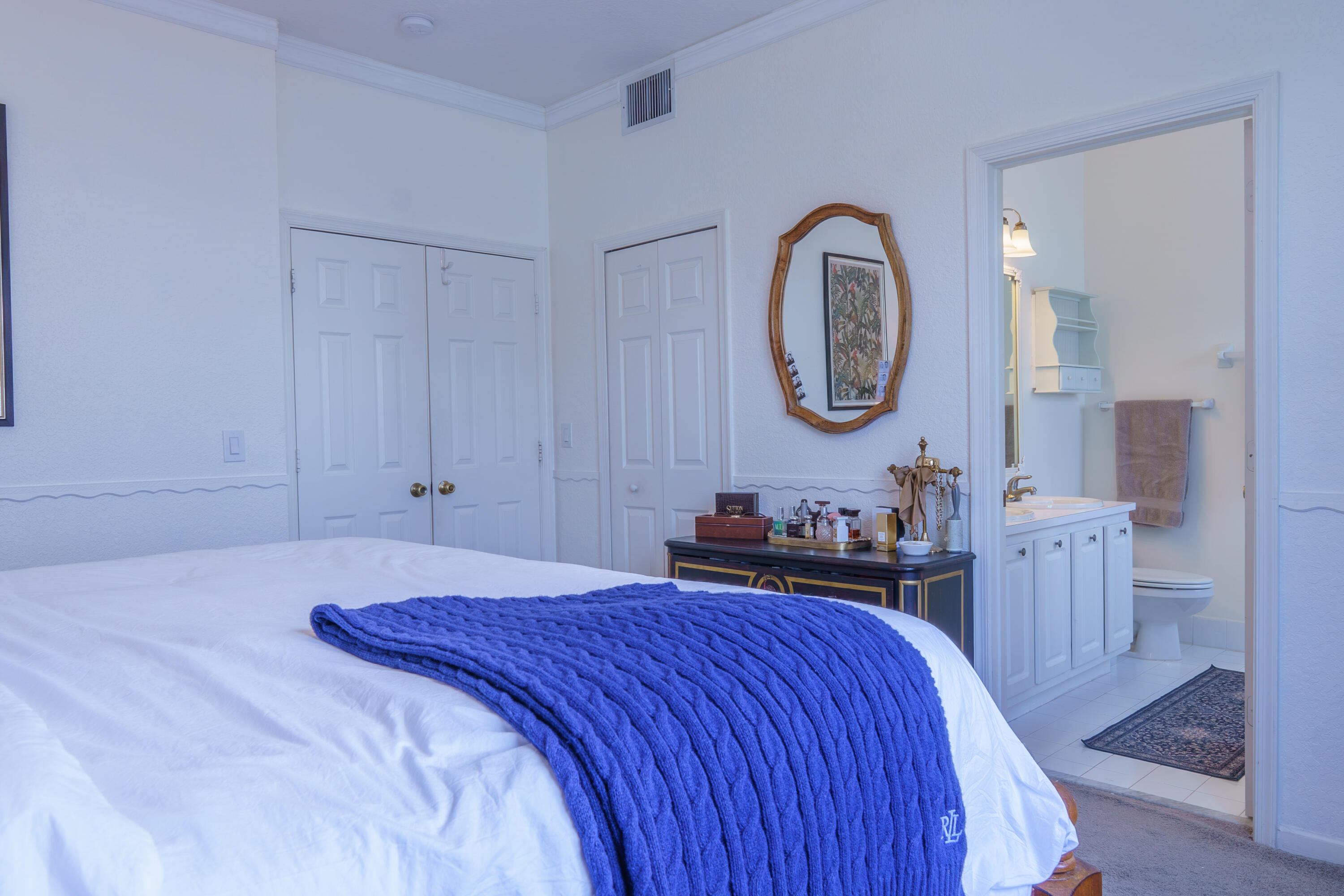 KENSINGTON MANOR - Residential