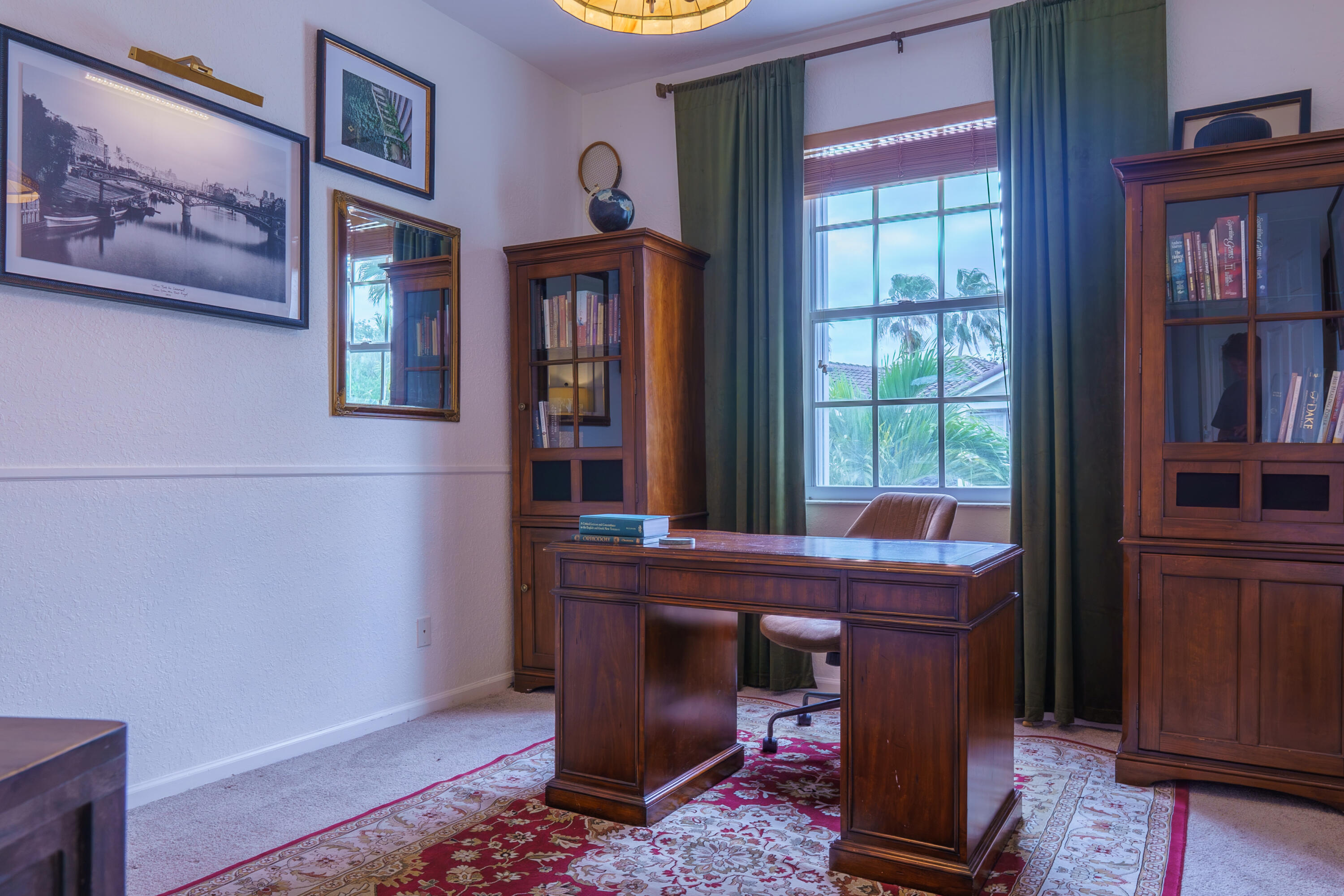 KENSINGTON MANOR - Residential