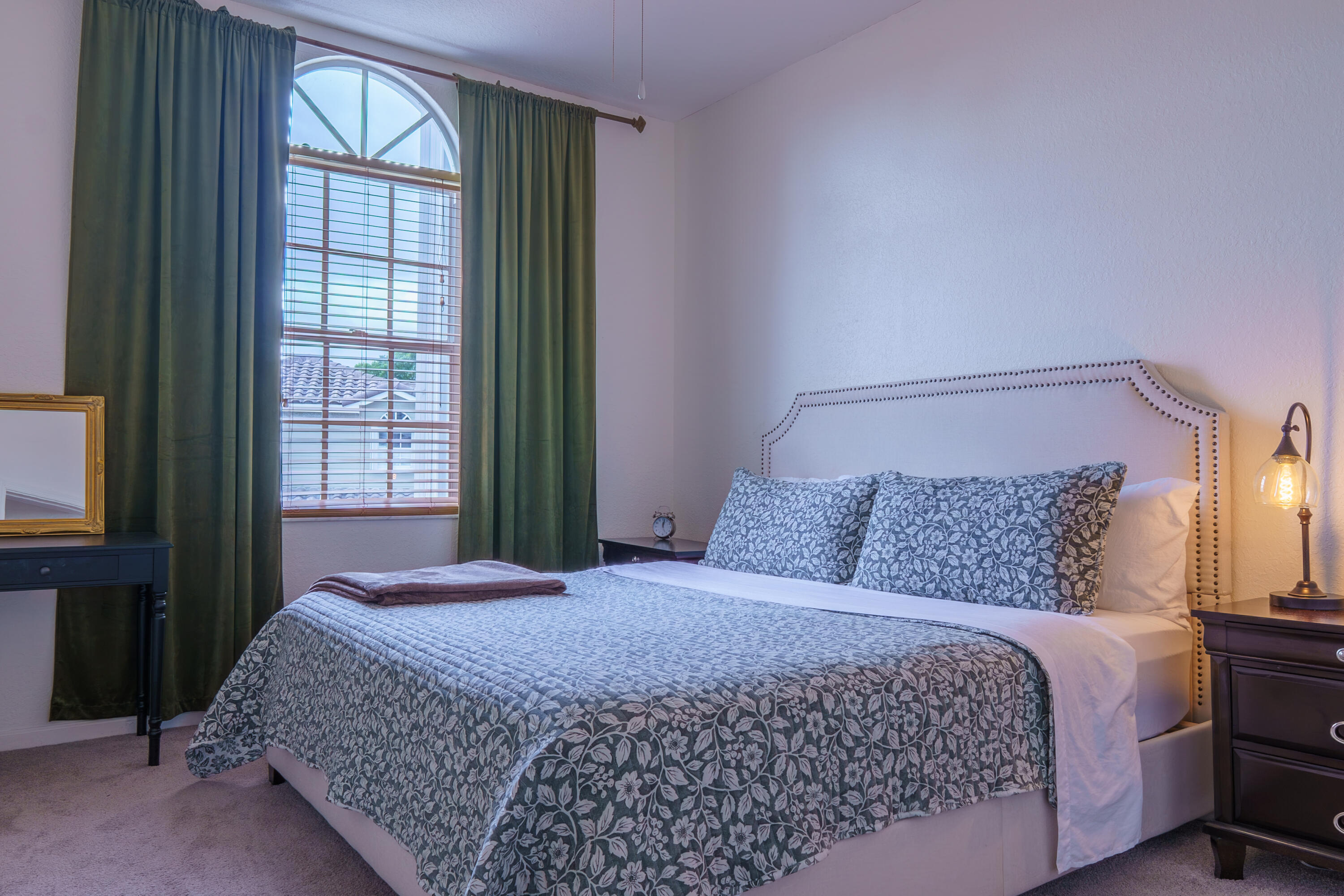 KENSINGTON MANOR - Residential