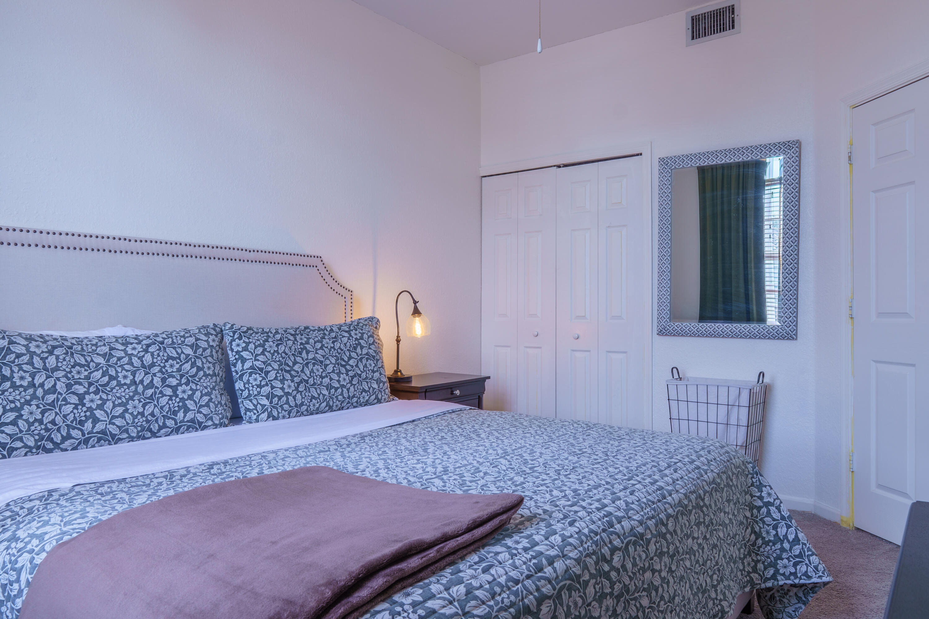 KENSINGTON MANOR - Residential