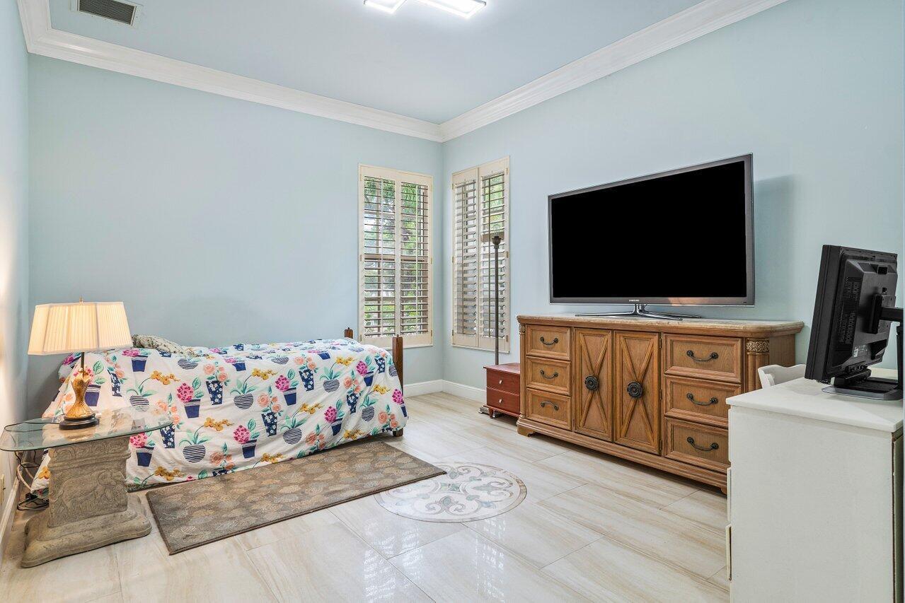 FAIRWAY ISLAND OF - Residential Lease