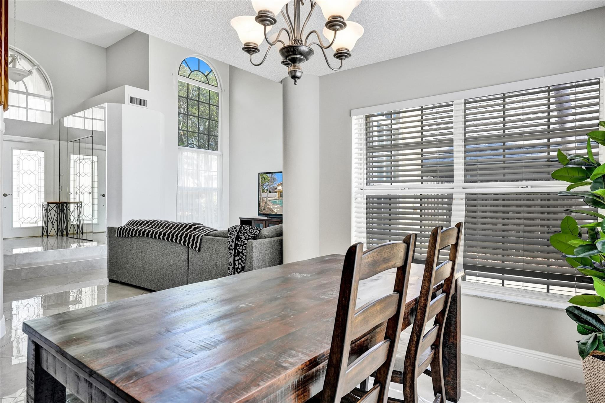 Embassy Lakes Ph II 141-4 - Residential