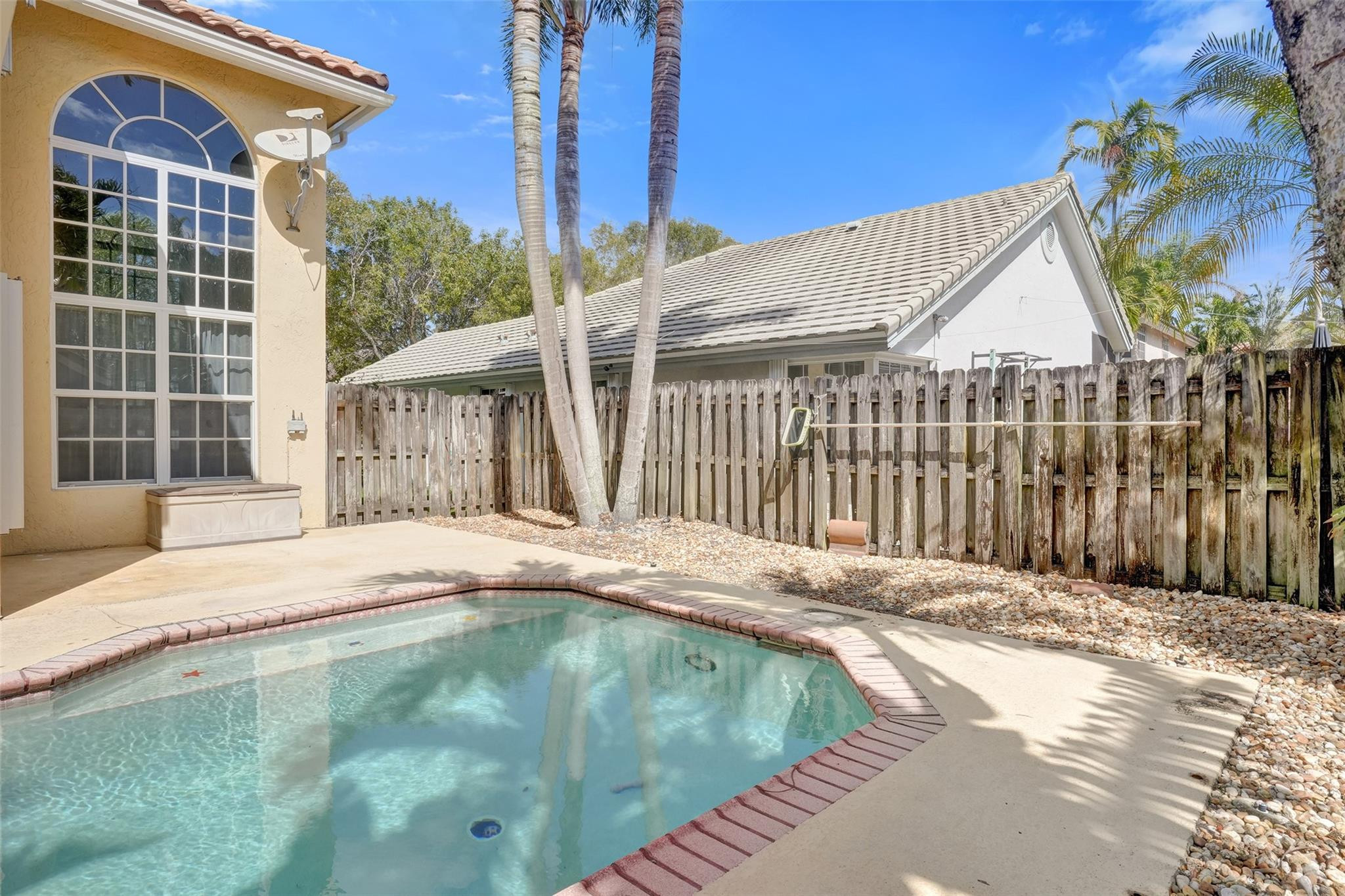 Embassy Lakes Ph II 141-4 - Residential