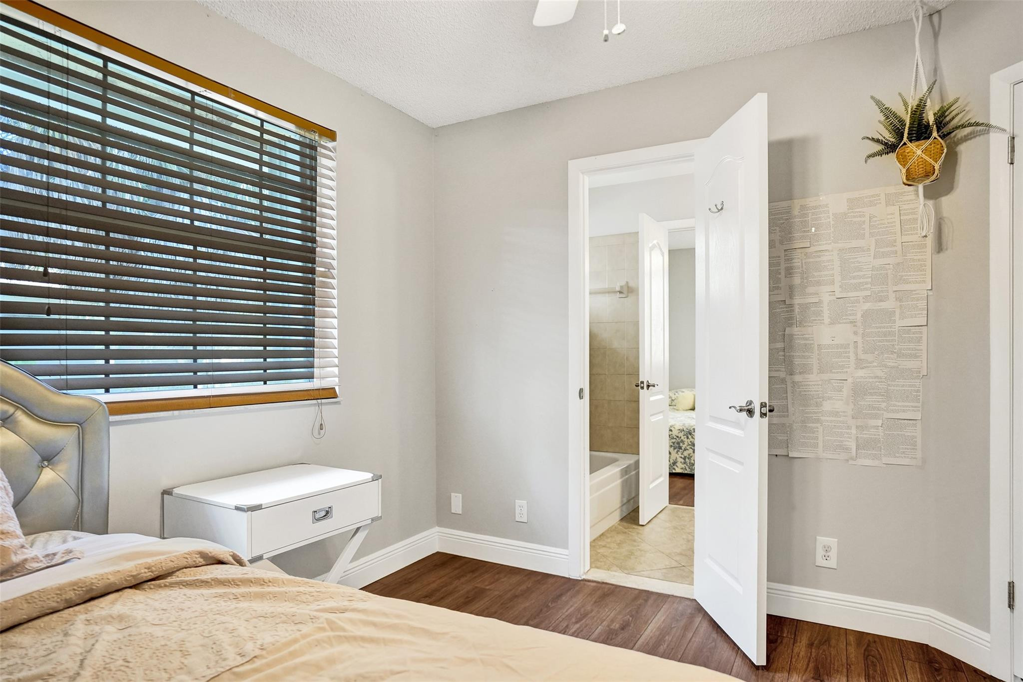 Embassy Lakes Ph II 141-4 - Residential