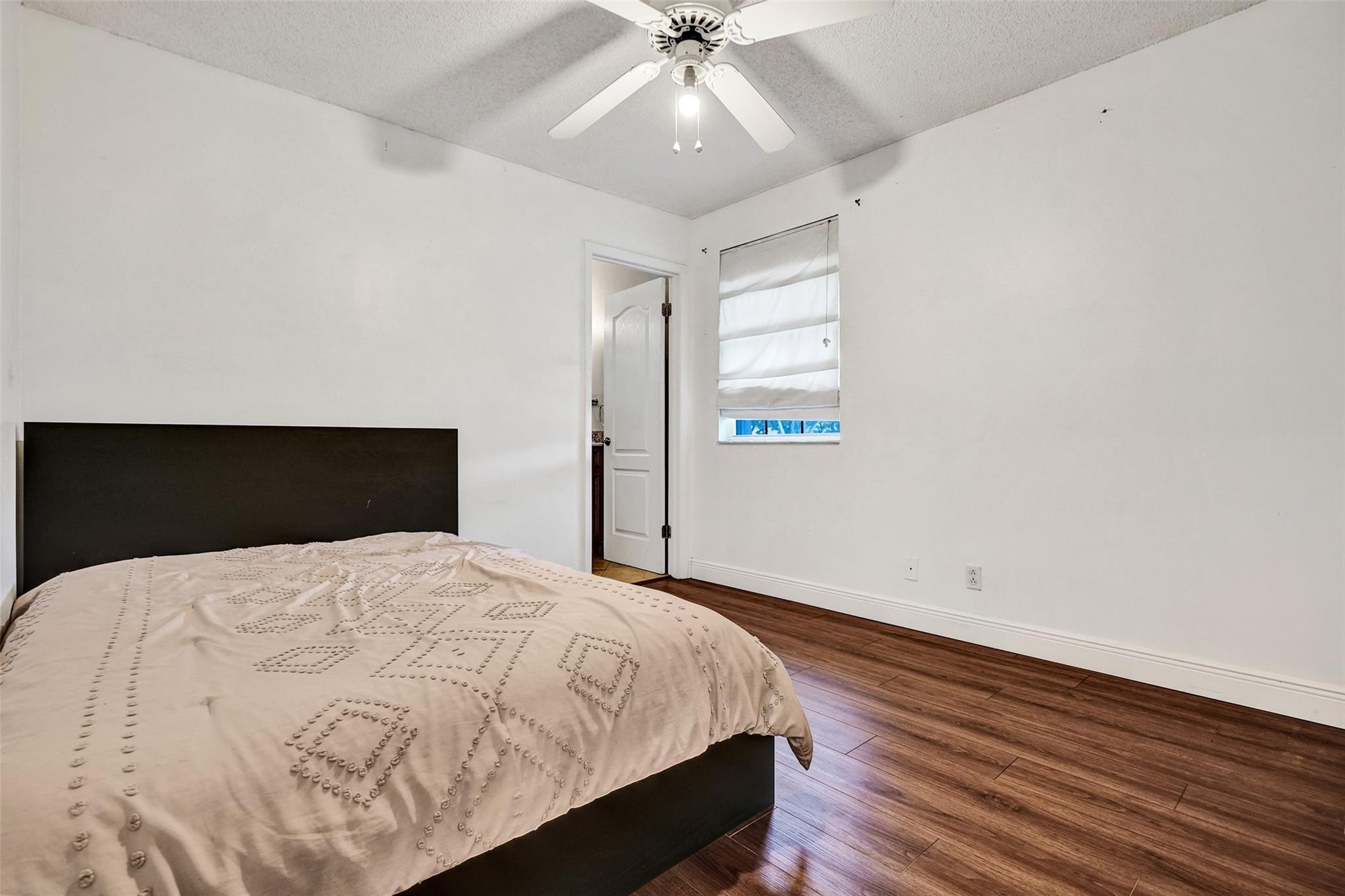 Embassy Lakes Ph II 141-4 - Residential