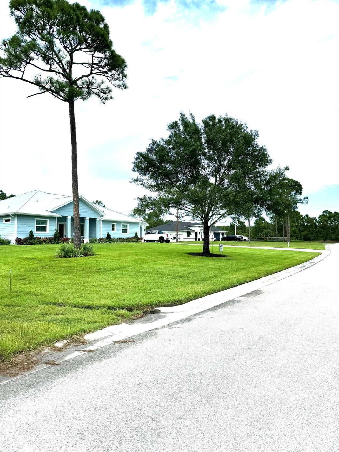 PINE HOLLOW UNITS TREE & - Land
