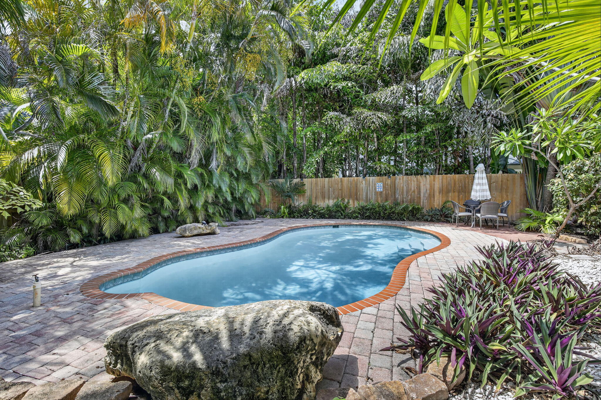 615 NE 13TH Avenue