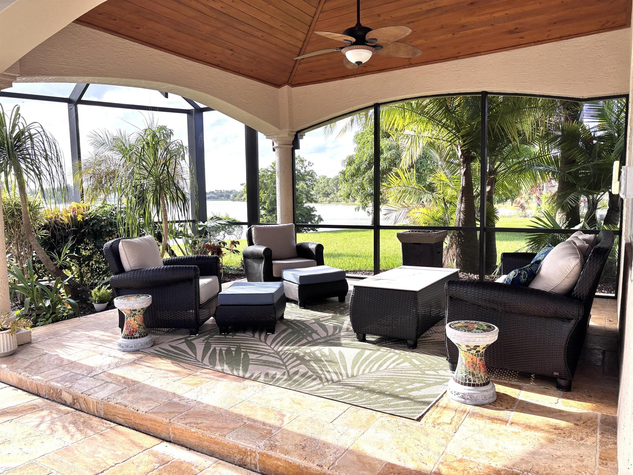 SAWGRASS LAKES PHASE 4 - Residential