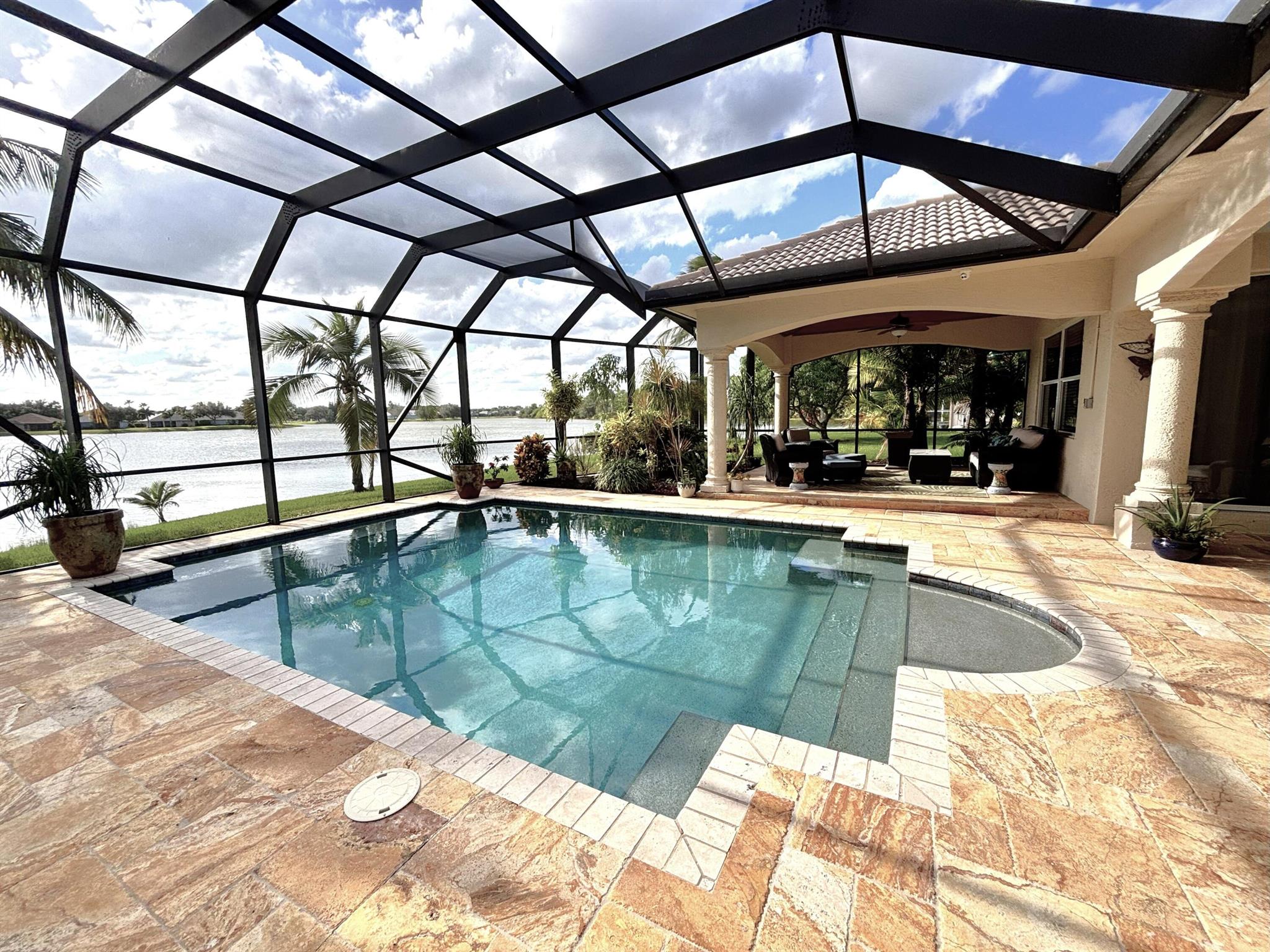 SAWGRASS LAKES PHASE 4 - Residential