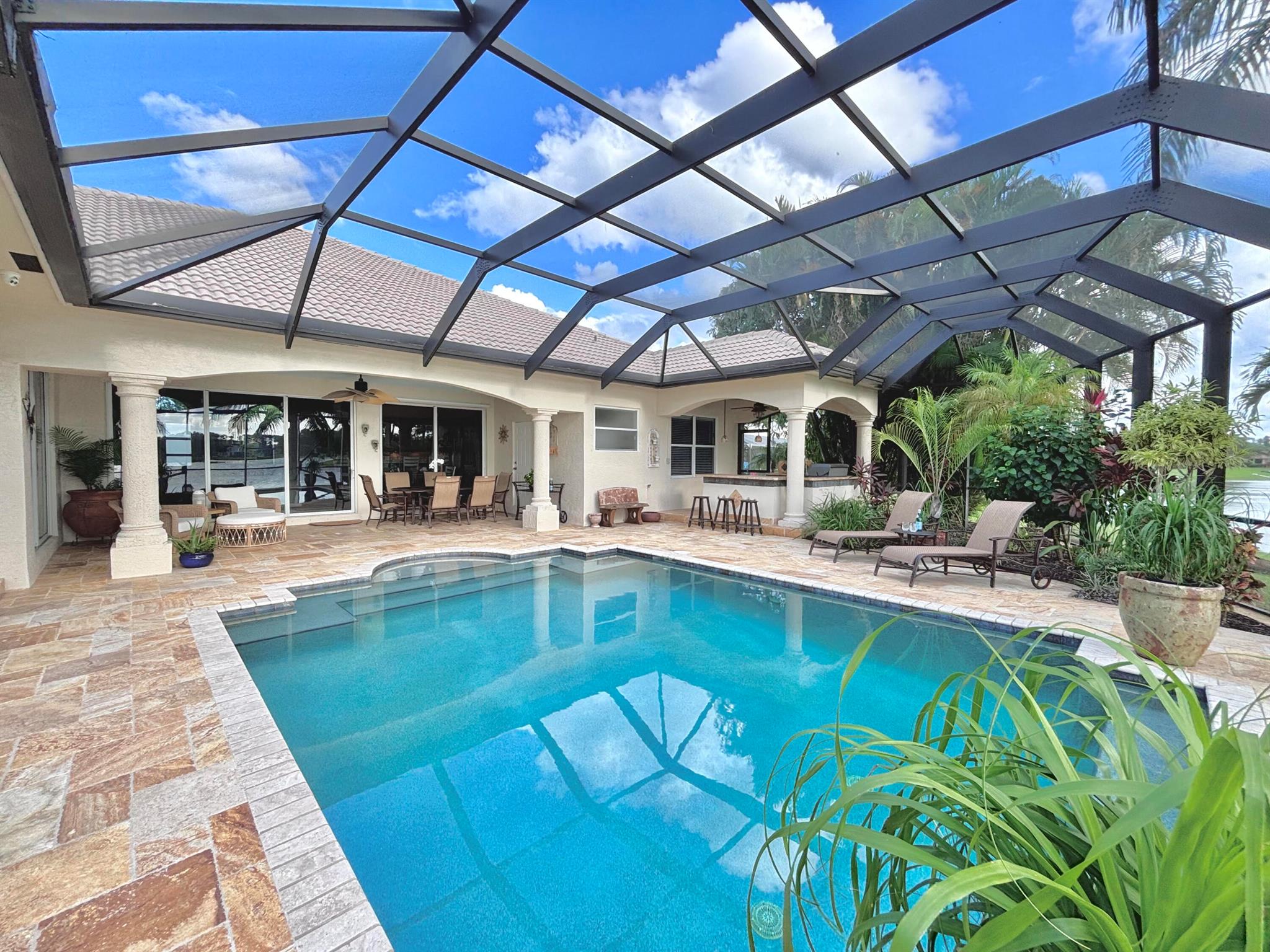 SAWGRASS LAKES PHASE 4 - Residential