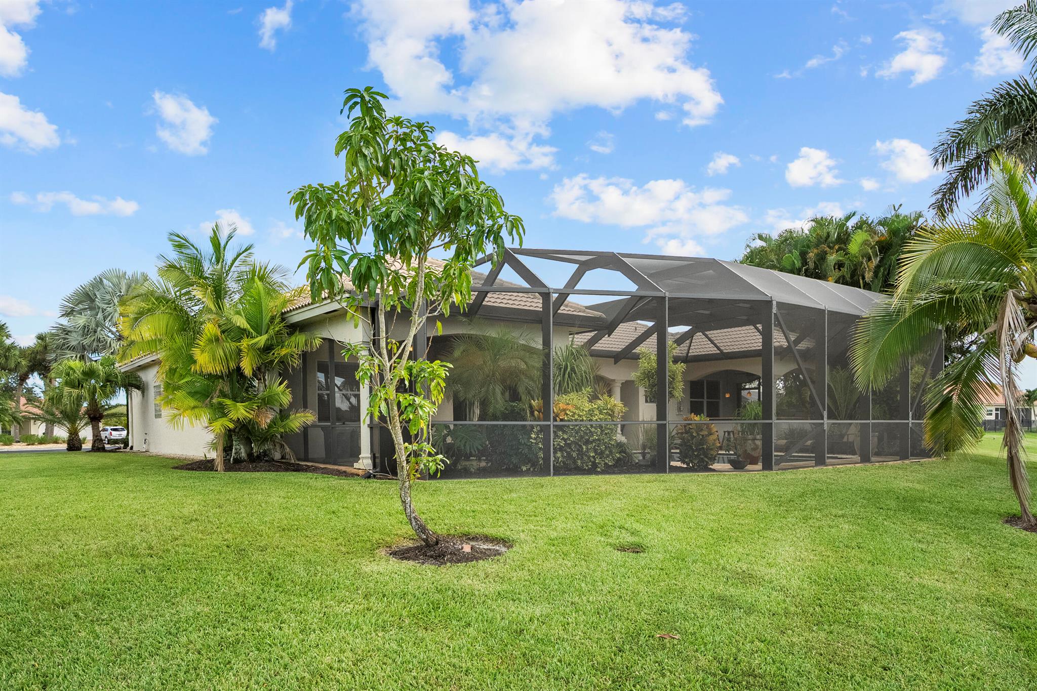 SAWGRASS LAKES PHASE 4 - Residential