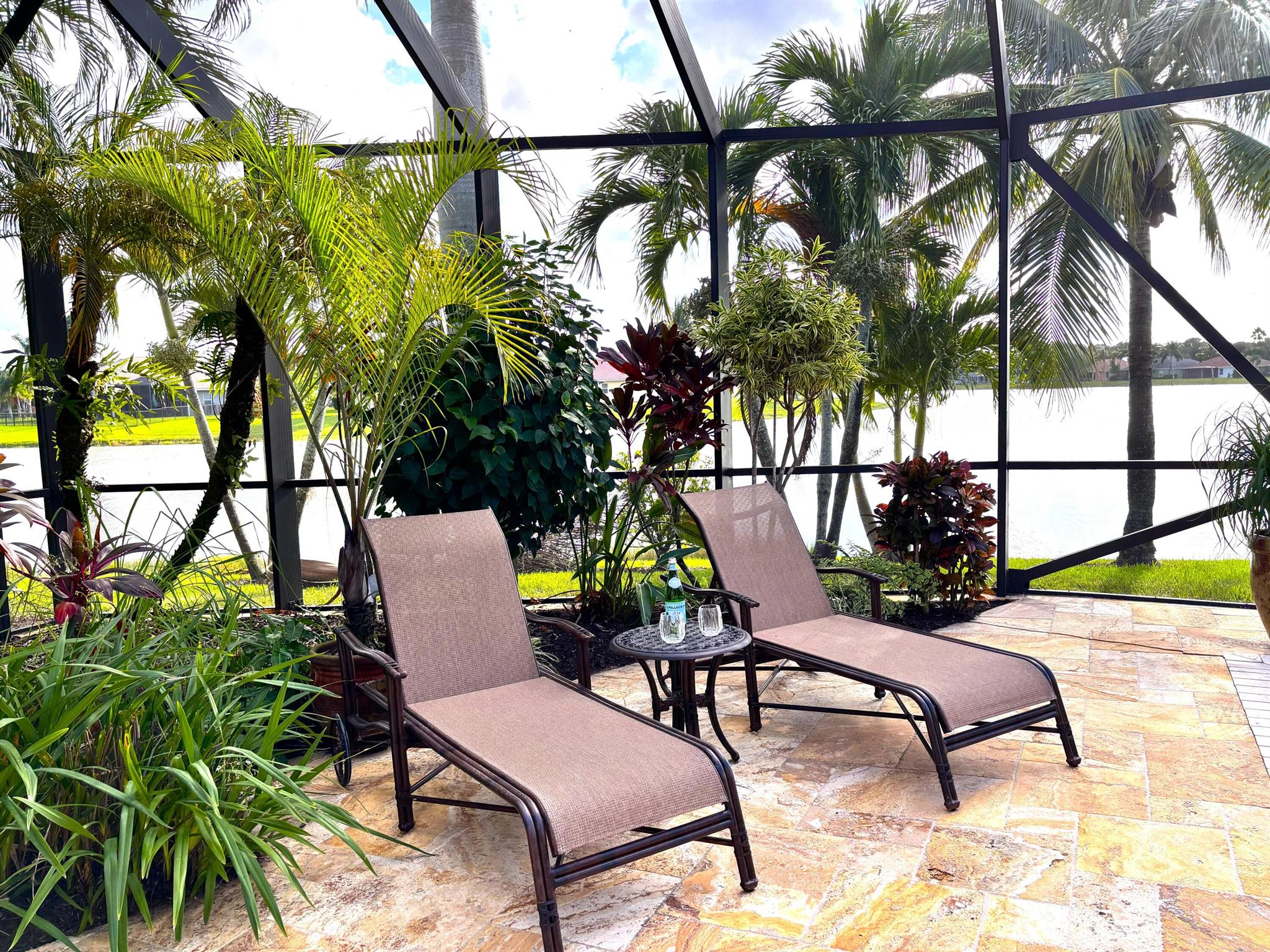 SAWGRASS LAKES PHASE 4 - Residential