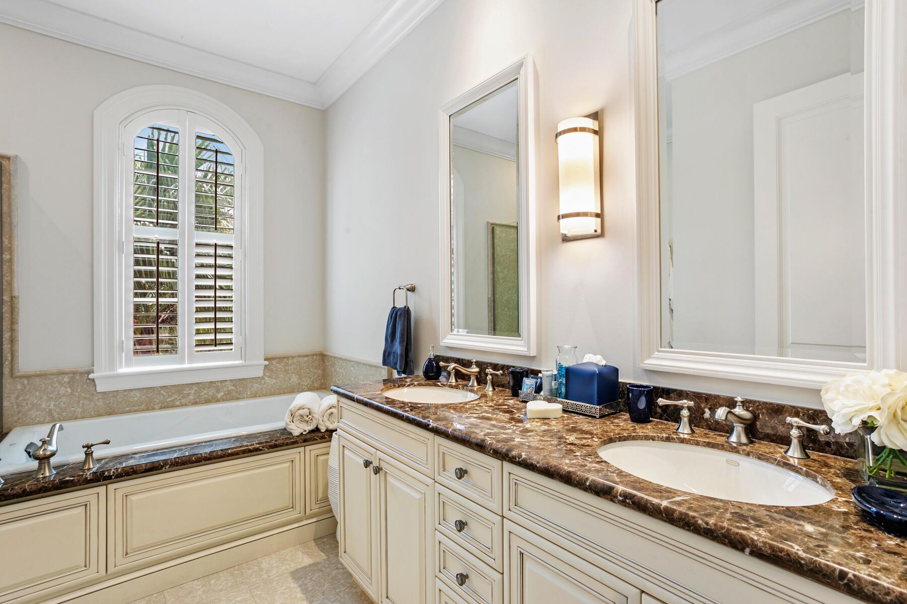 RITZ CARLTON GOLF CLUB & - Residential