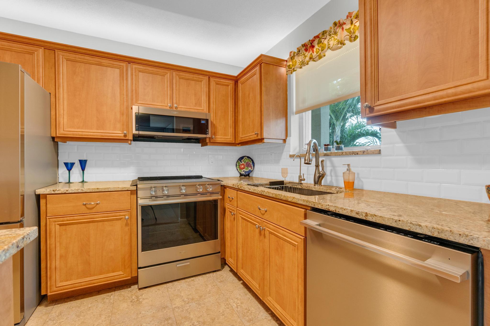 2528 Boundbrook Drive S 207