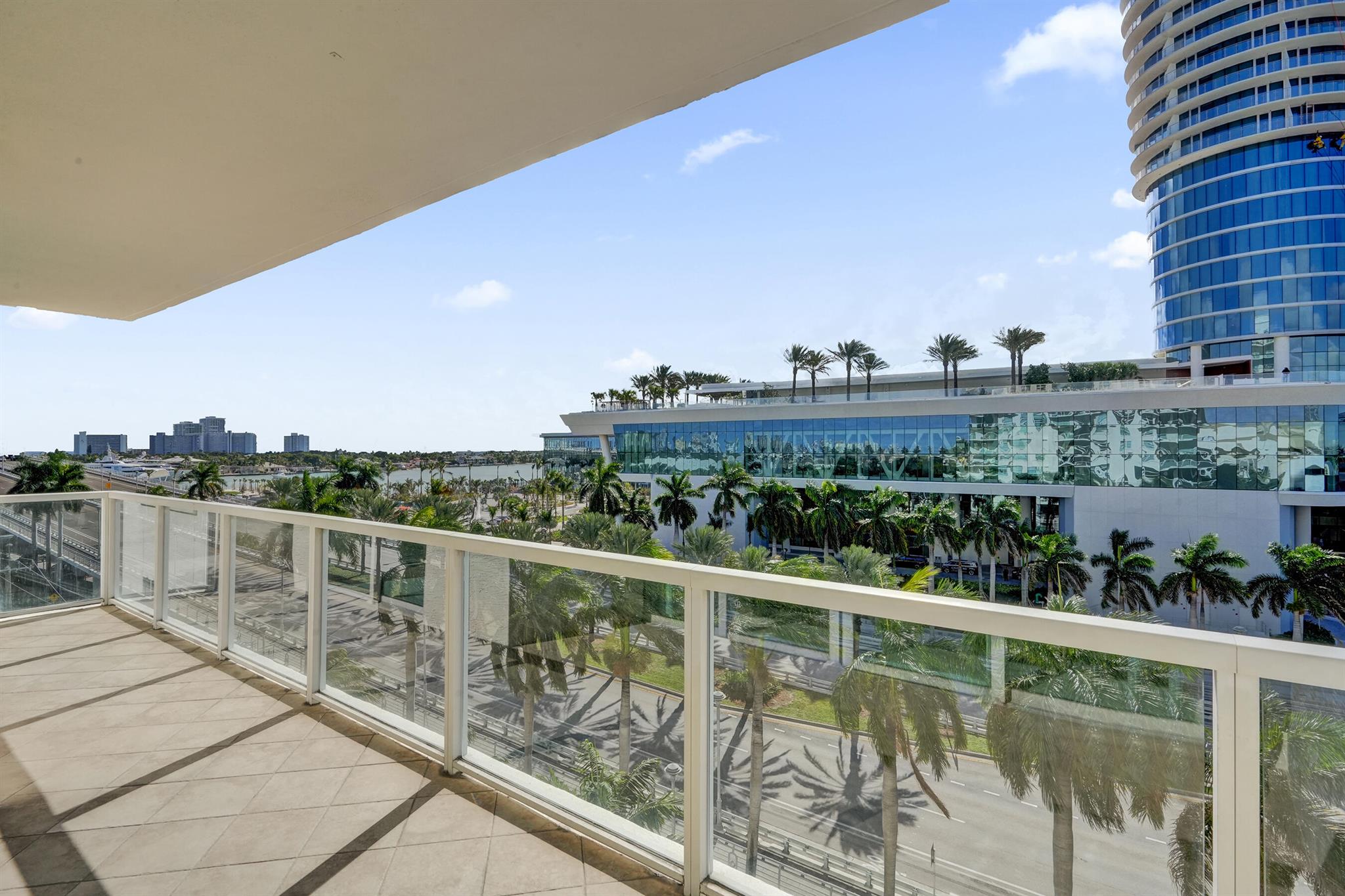 PORT CONDO - Residential