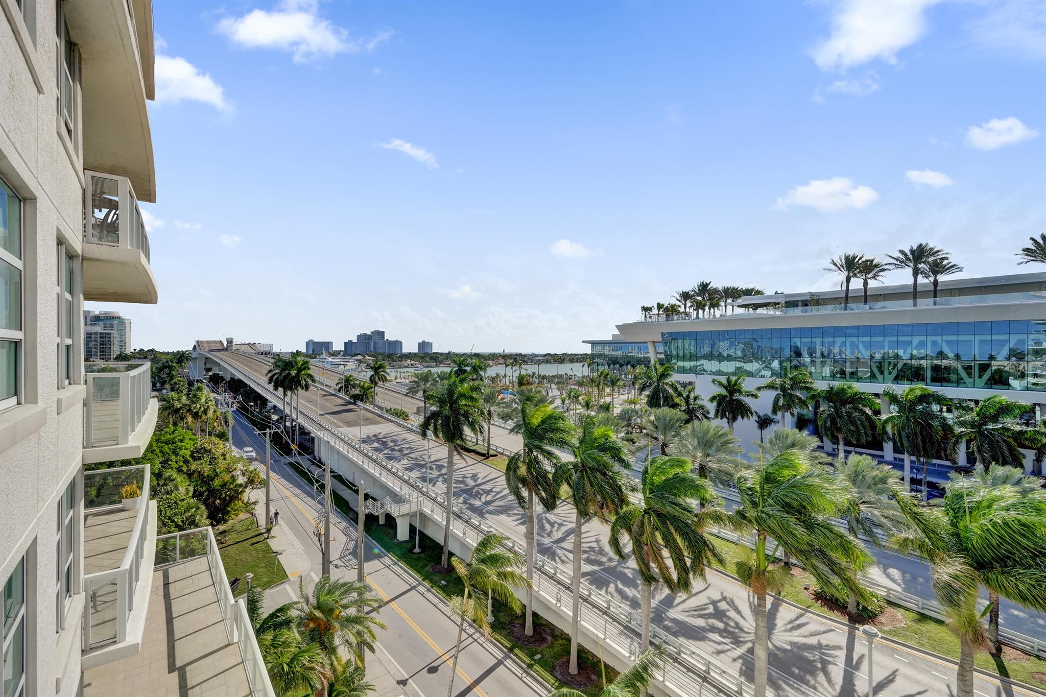 PORT CONDO - Residential