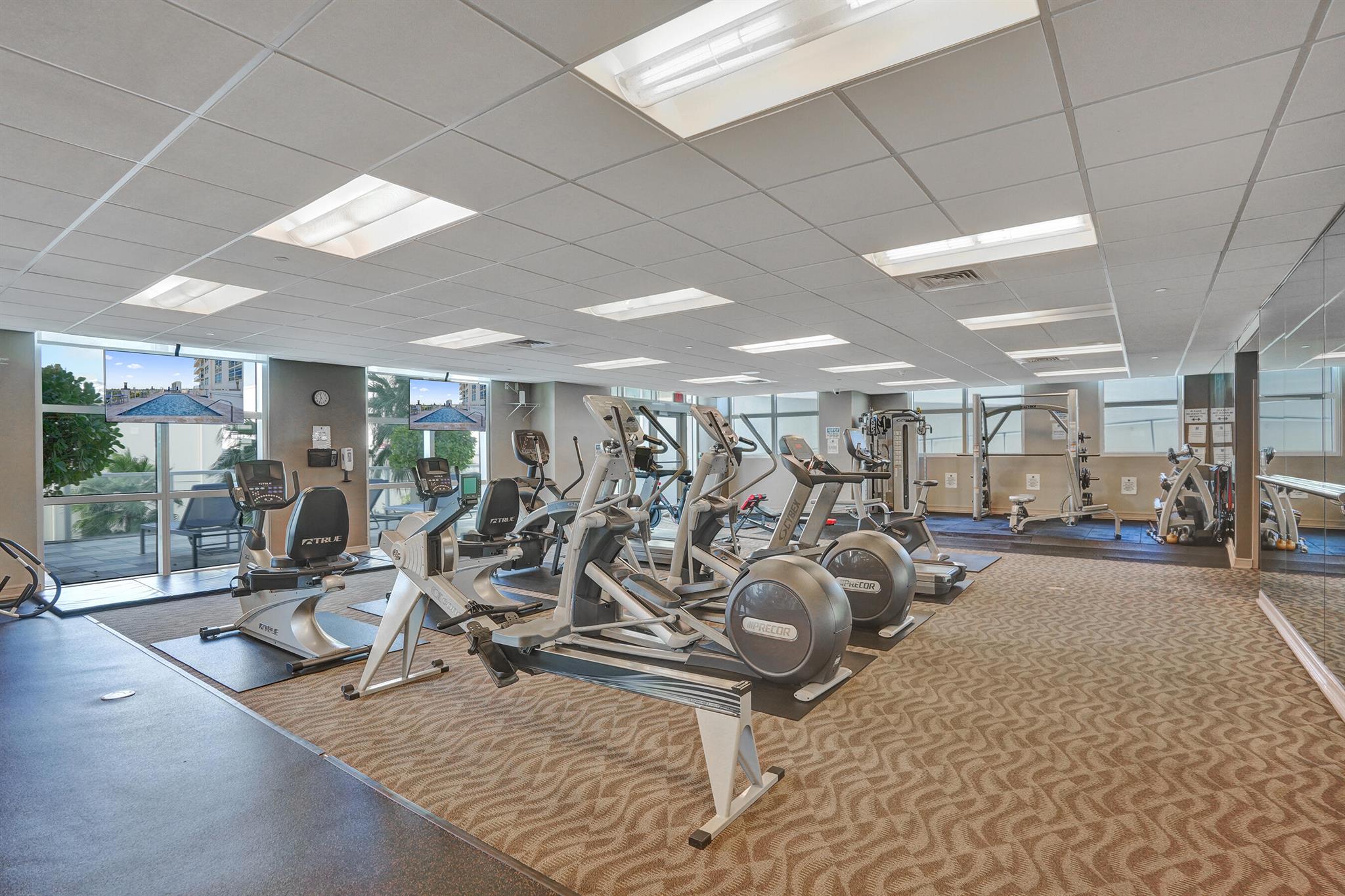 PORT CONDO - Residential