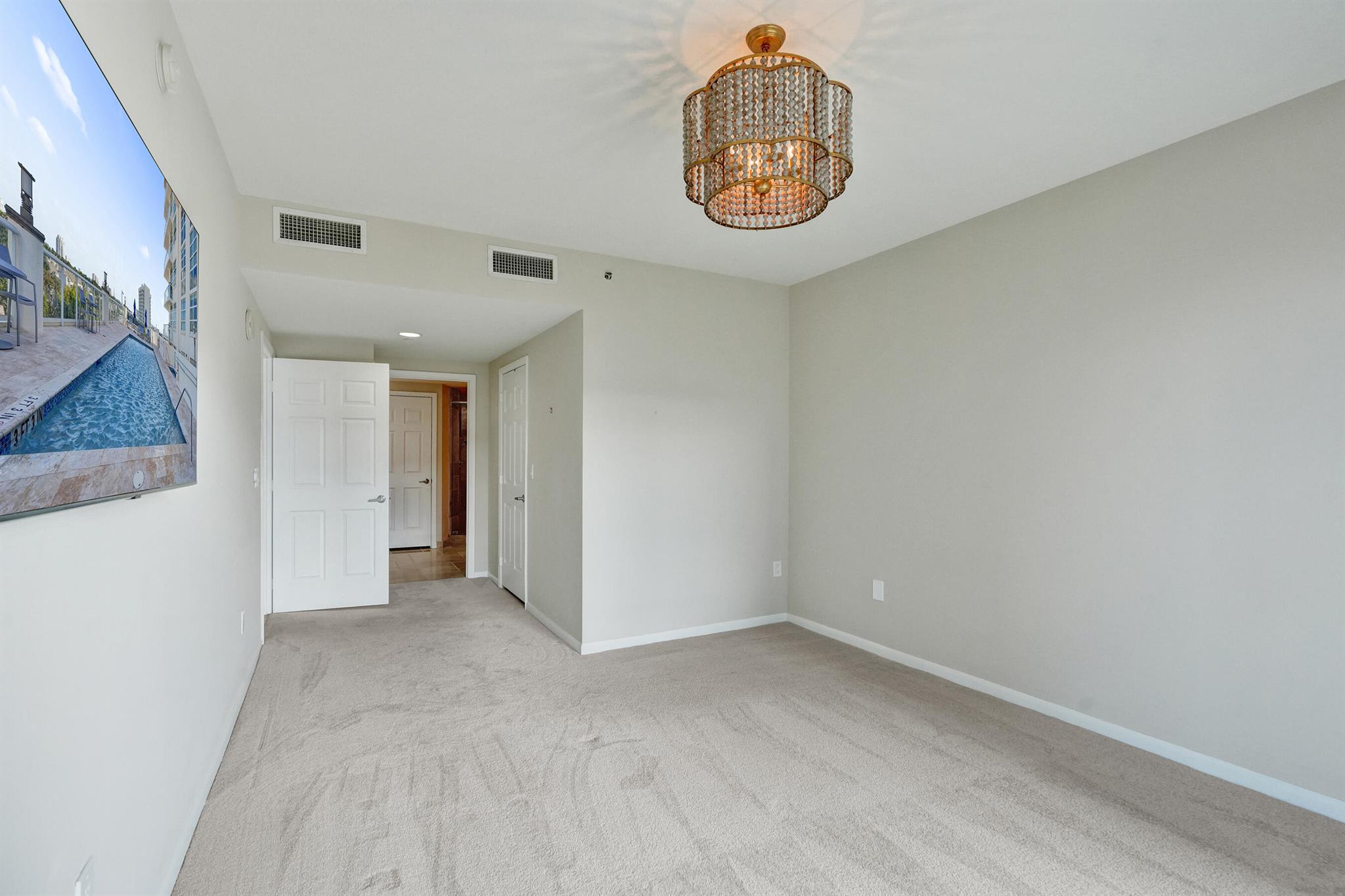 PORT CONDO - Residential