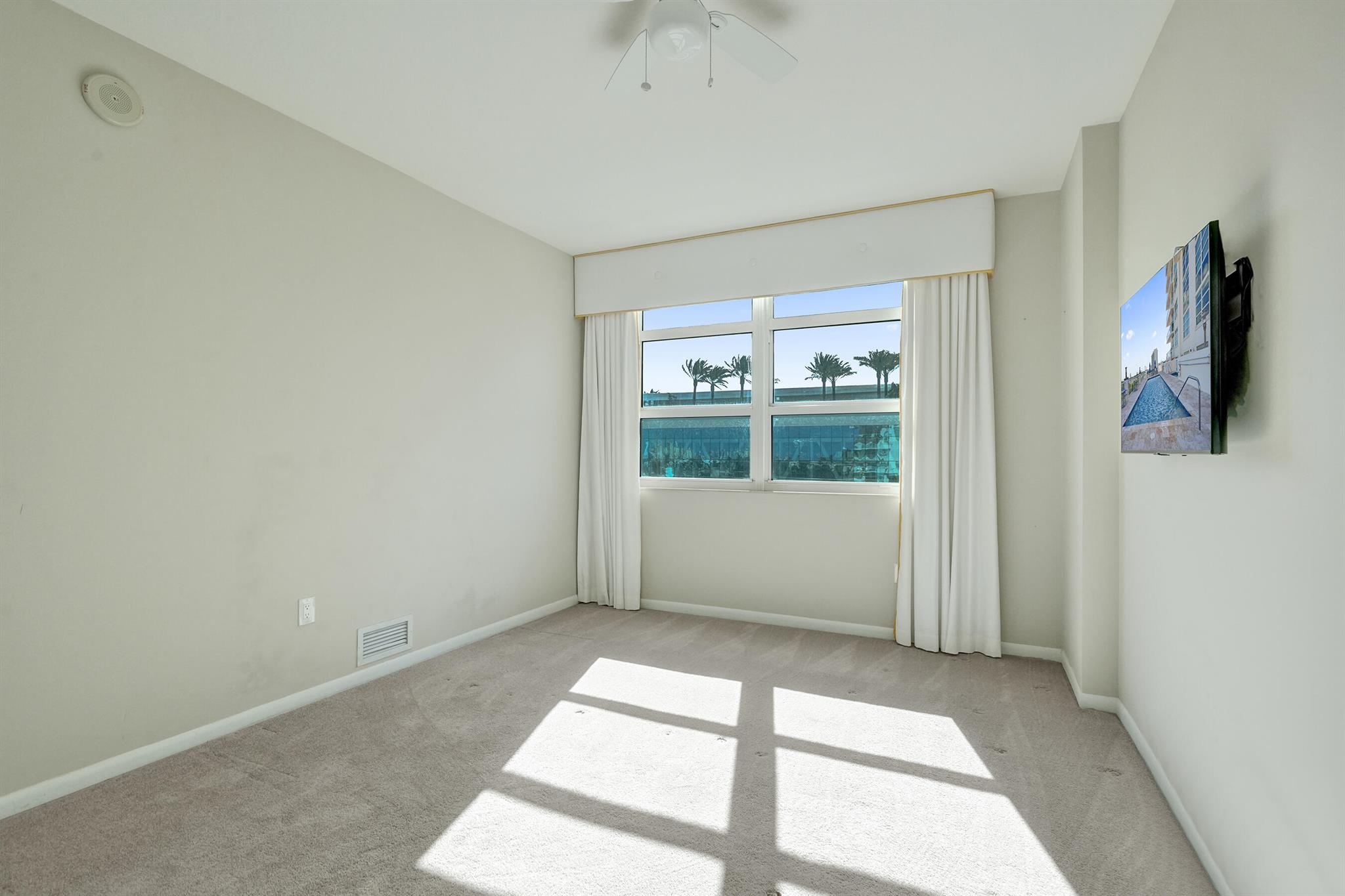 PORT CONDO - Residential