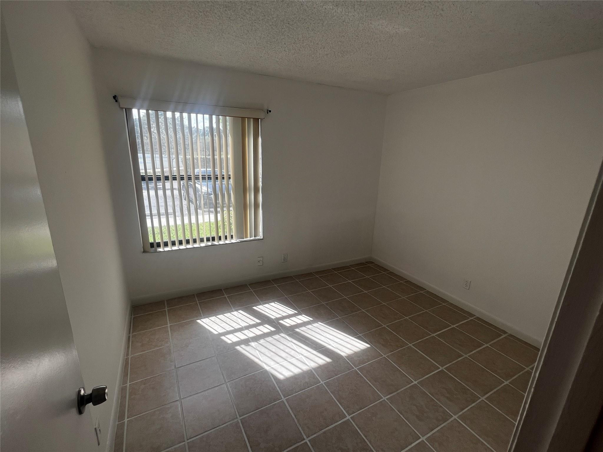 Lake Pointe Condo Four - Residential Lease