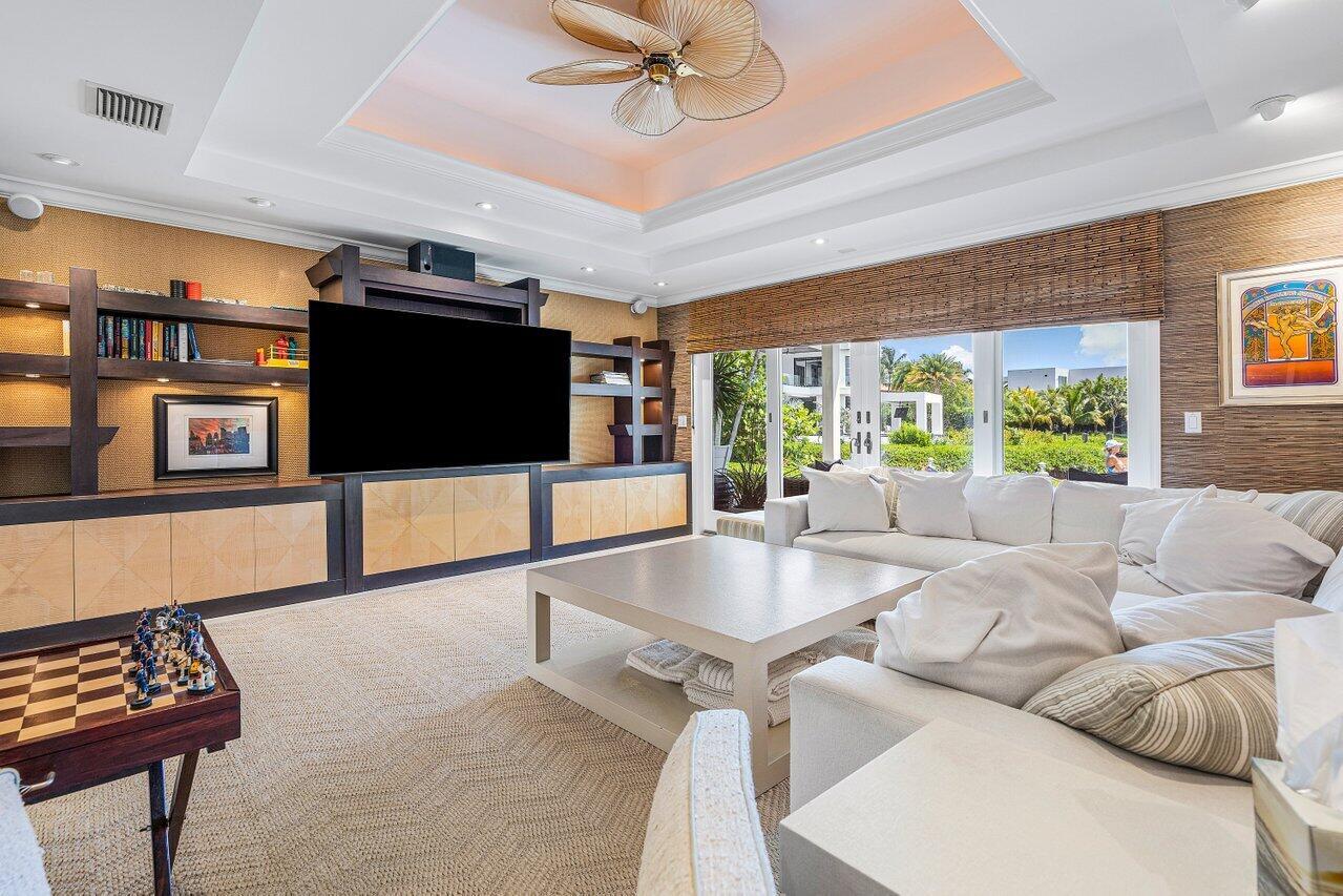 POINT MANALAPAN 2 - Residential