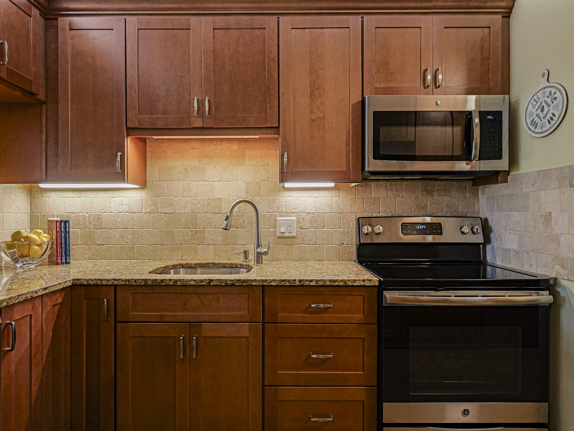 464 Grove Isle Circle 464