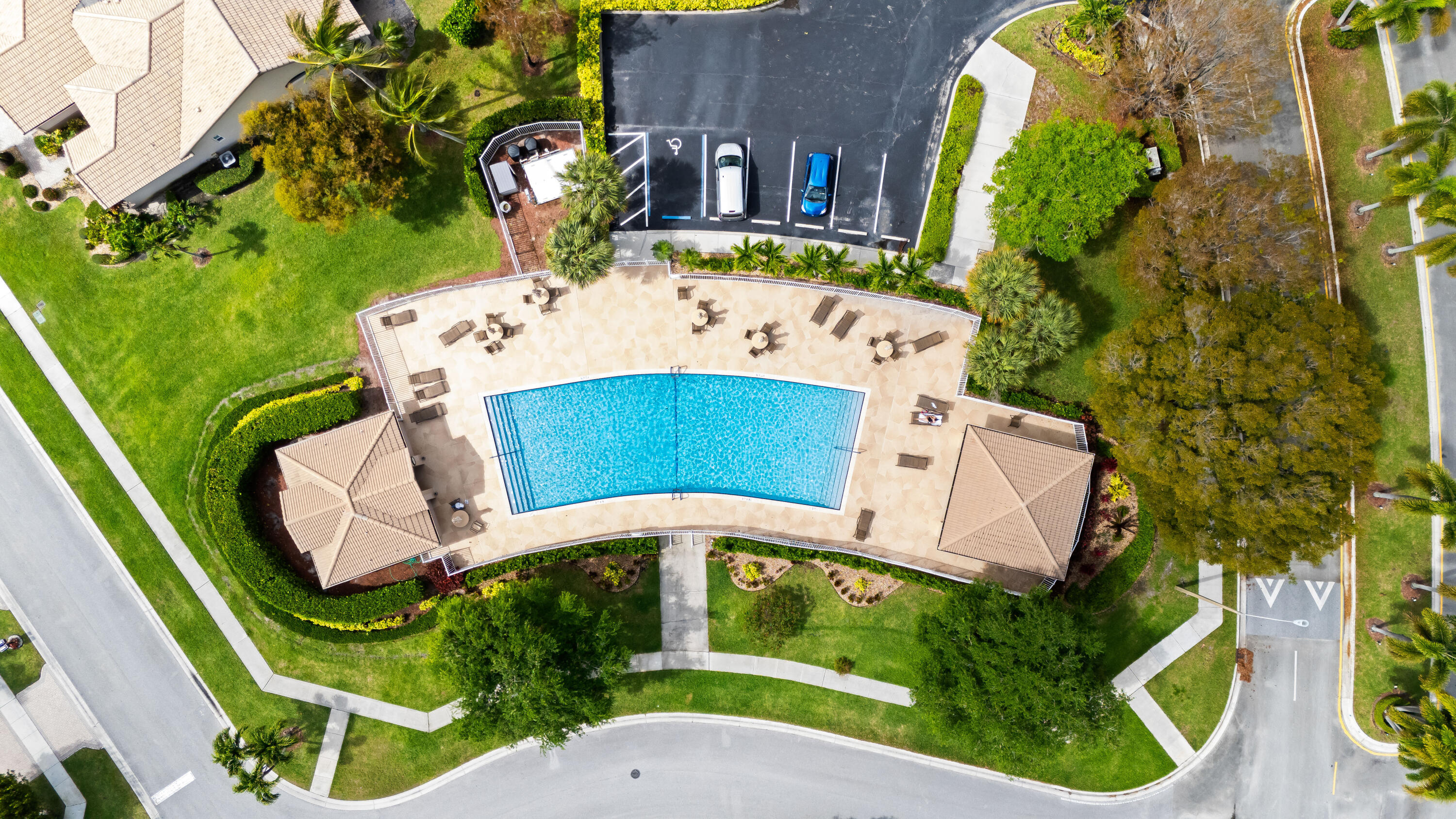 ABERDEEN 17 - Residential