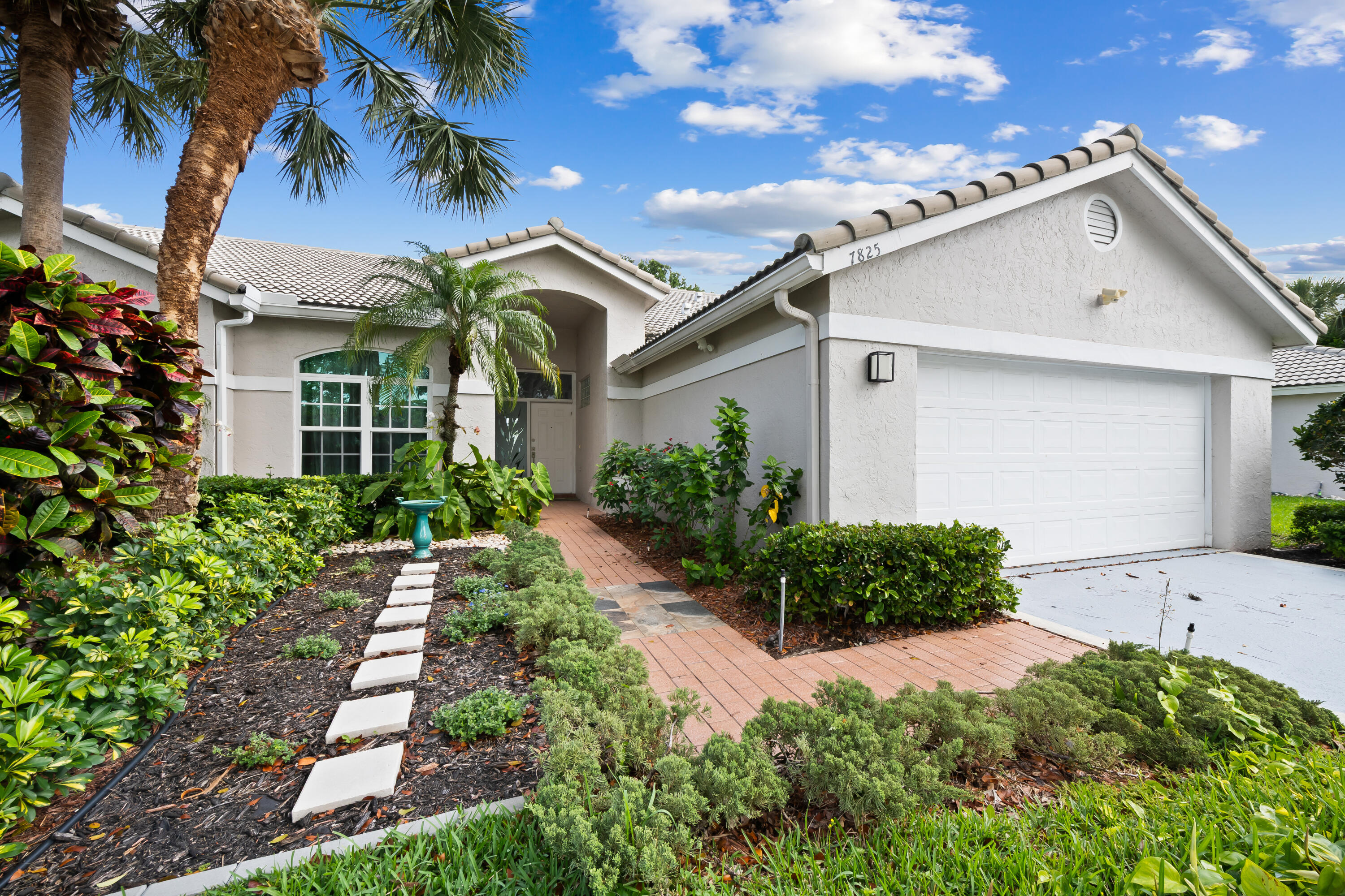 ABERDEEN 17 - Residential