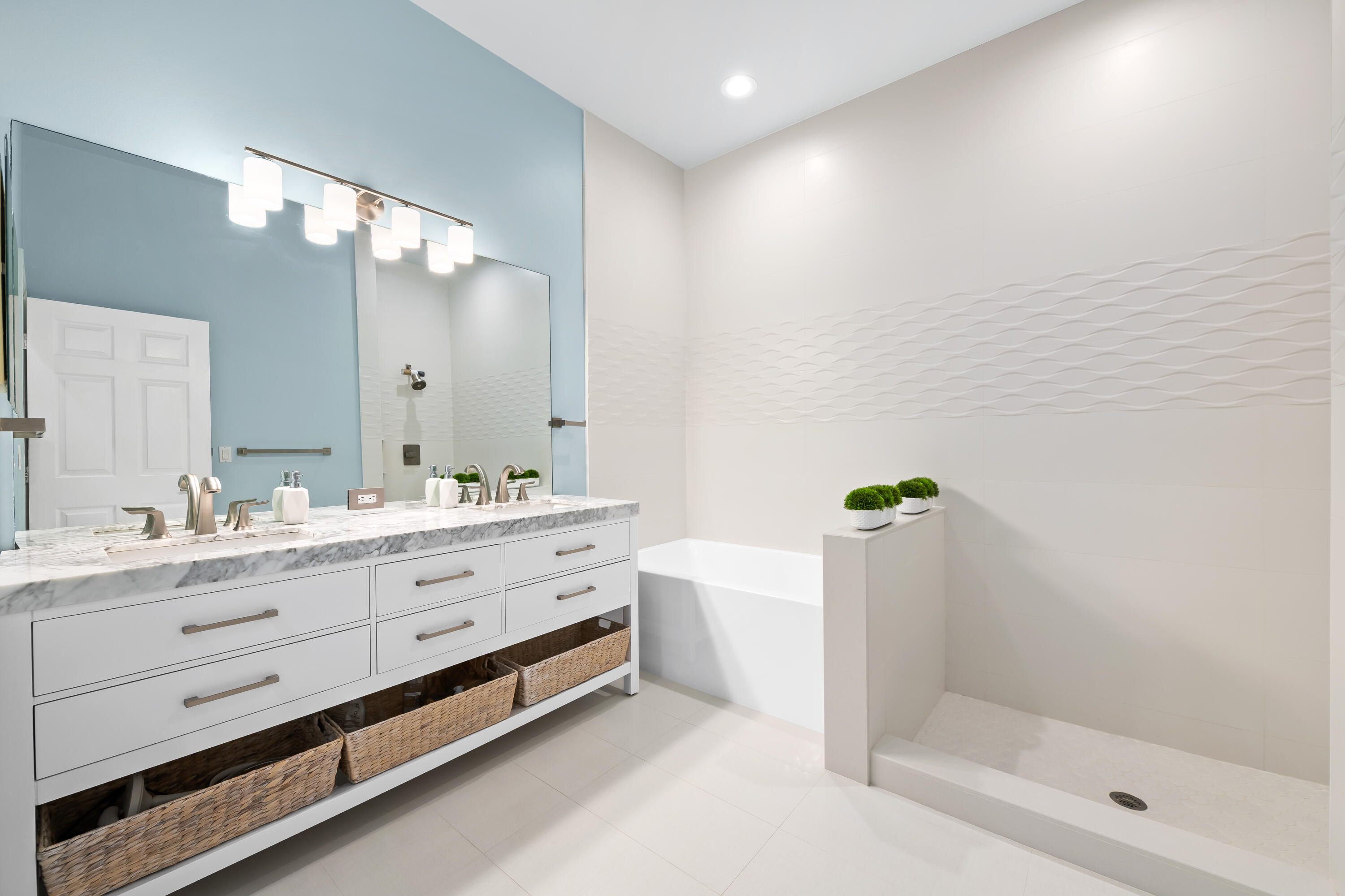 ABERDEEN 17 - Residential