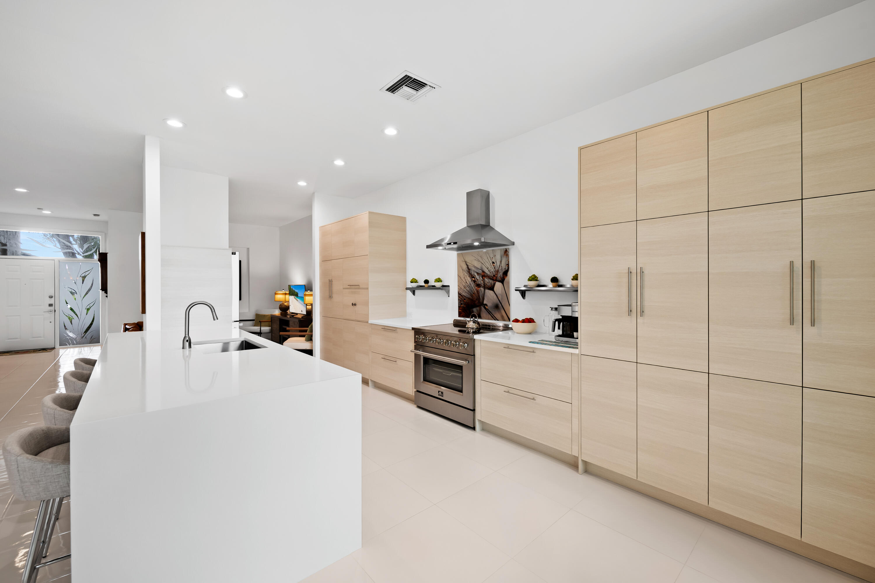 7825 Aberdeen Lakes Drive