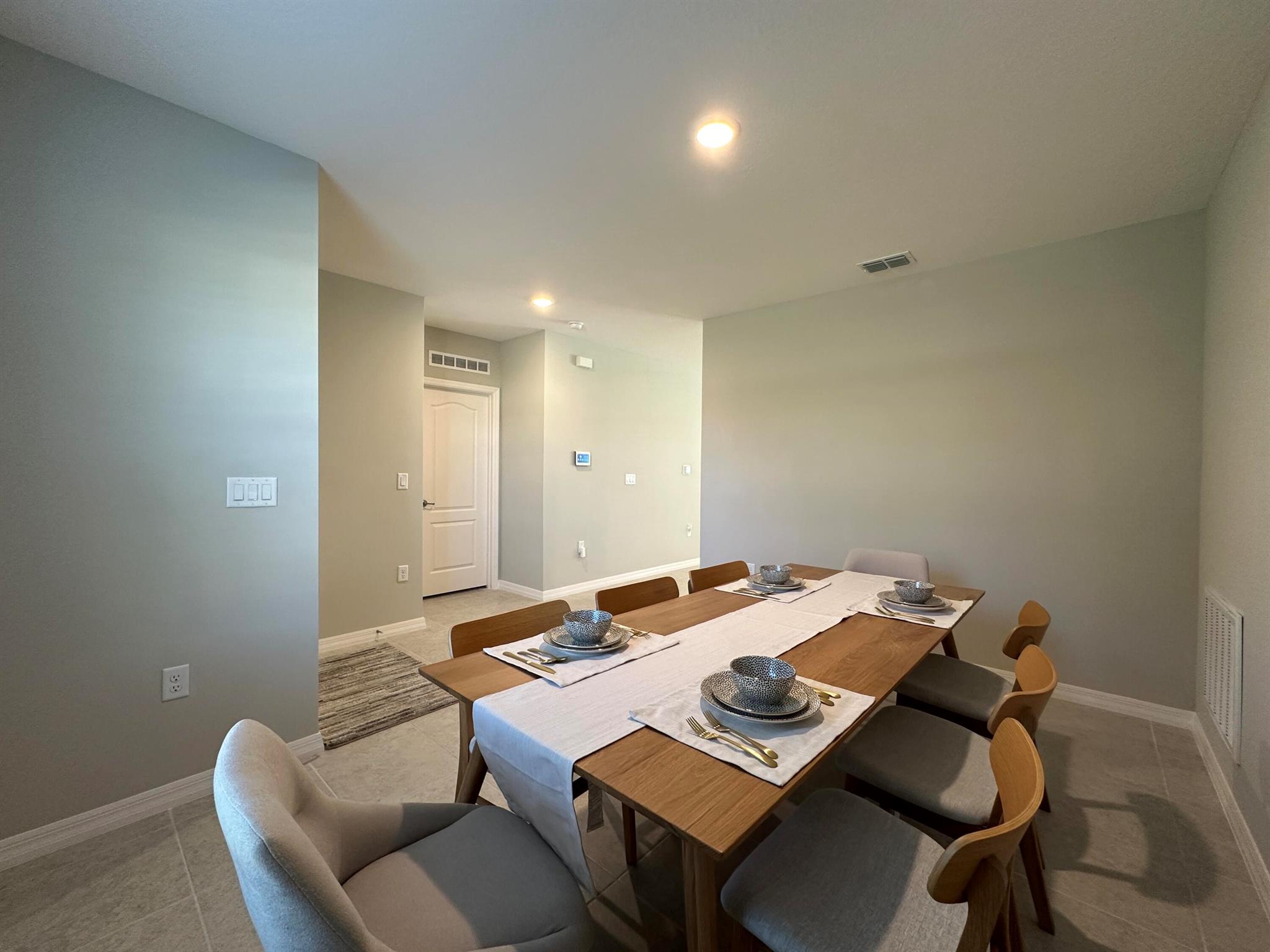 VERO LAKE ESTATES UNIT H-1 - Residential