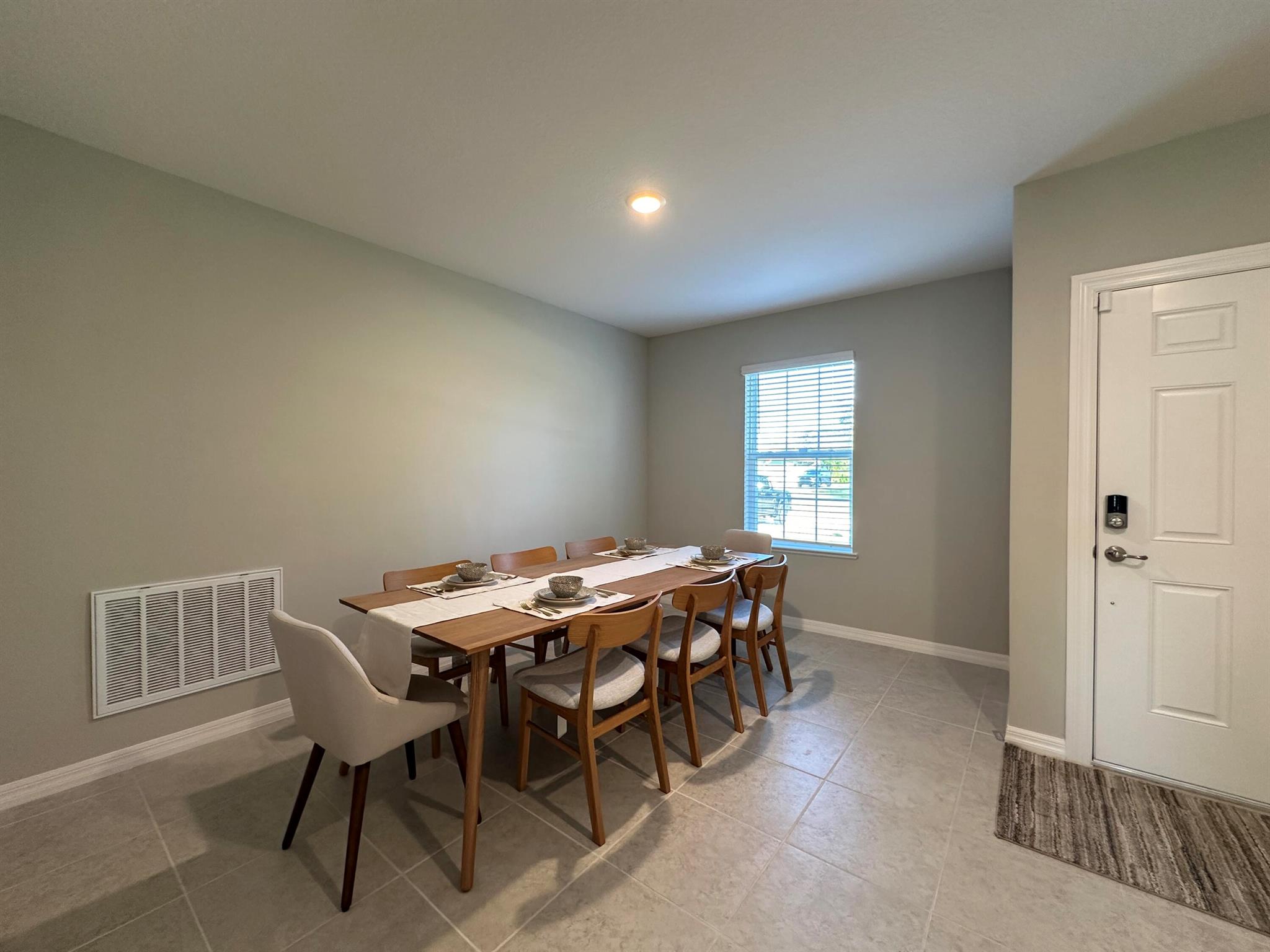 VERO LAKE ESTATES UNIT H-1 - Residential