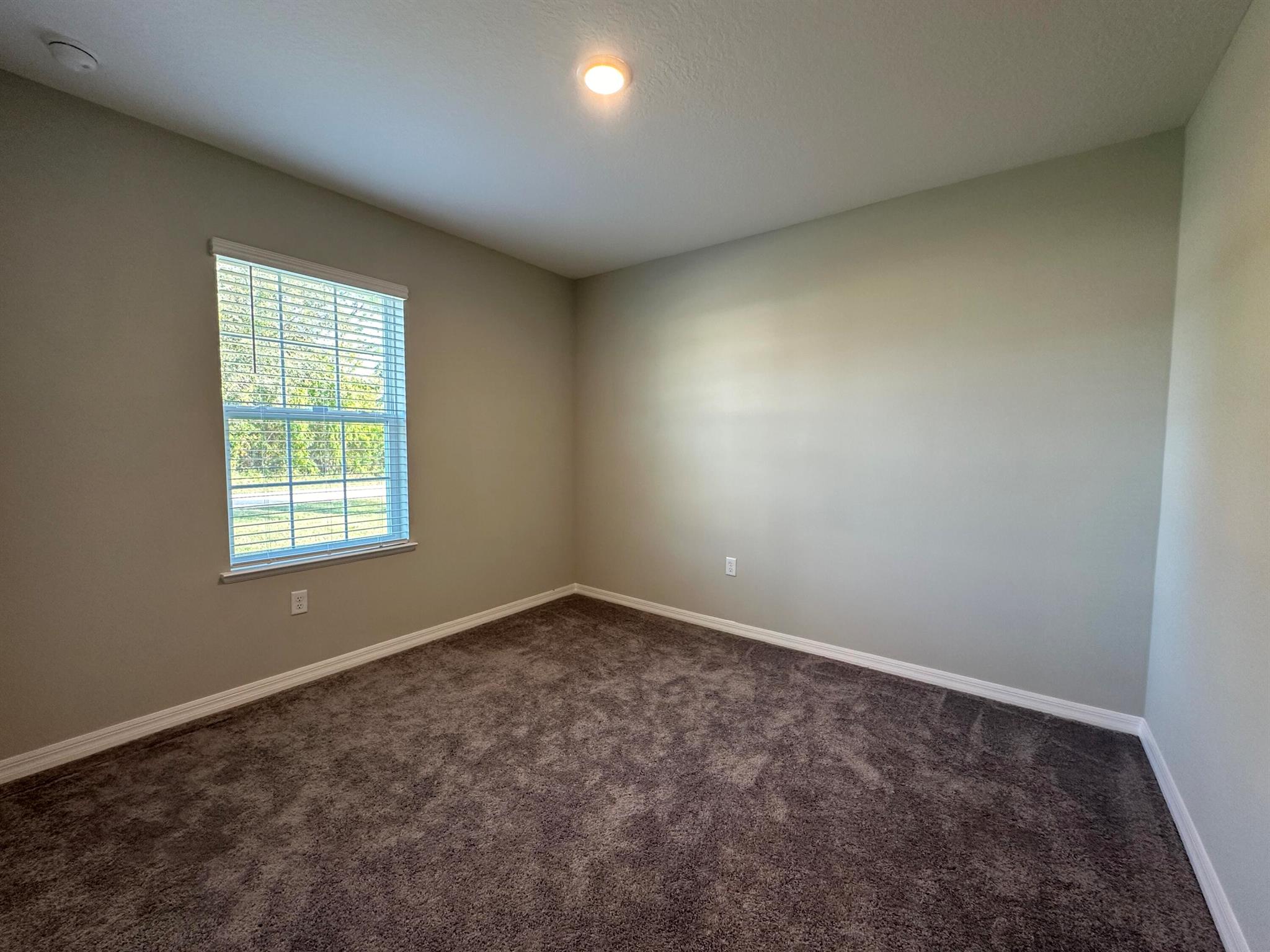 VERO LAKE ESTATES UNIT H-1 - Residential