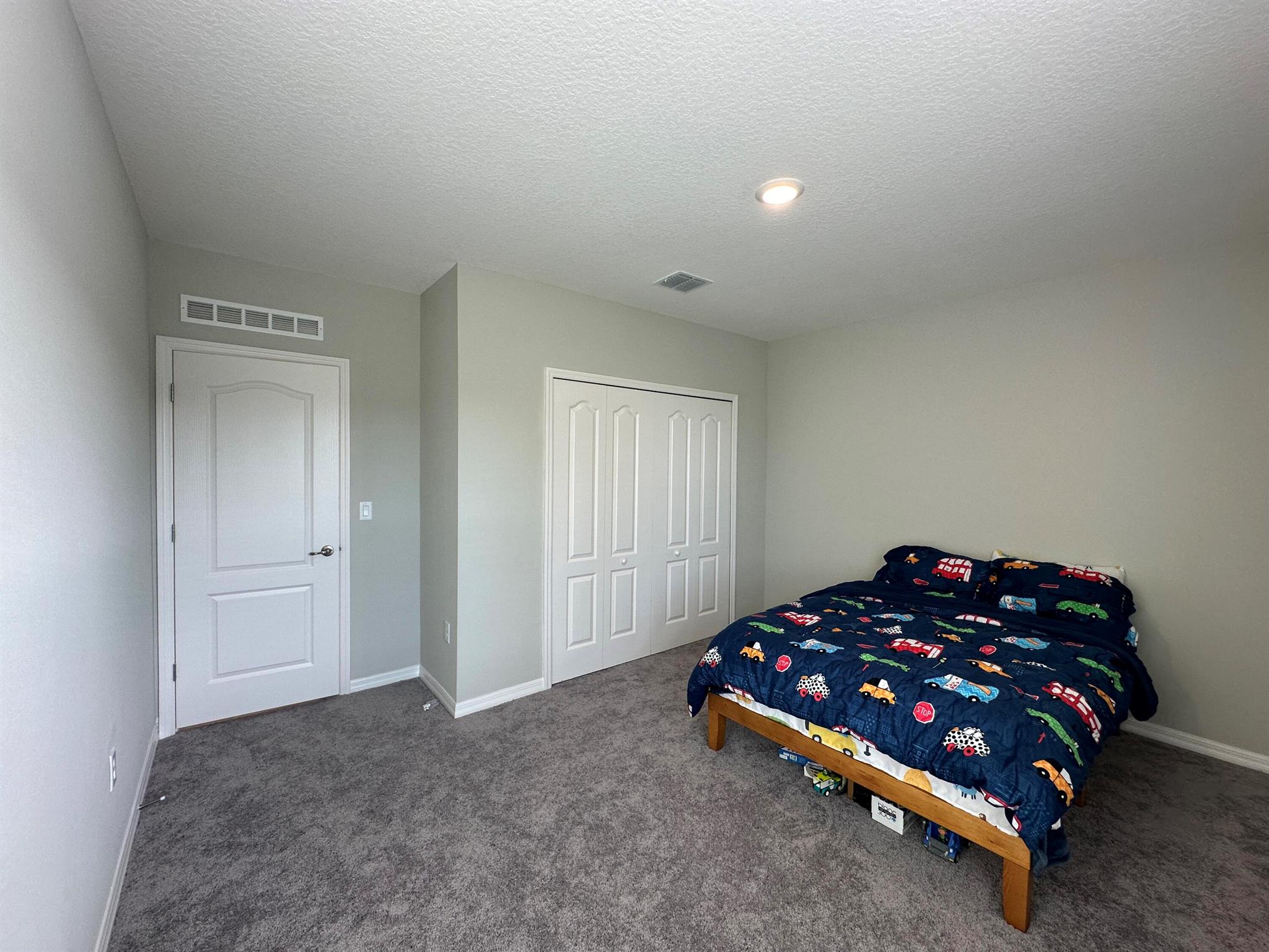 VERO LAKE ESTATES UNIT H-1 - Residential