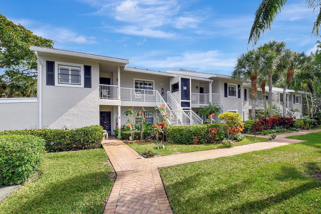 Photo of 36 Eastgate Drive #D, Boynton Beach, FL 33436 (MLS # R10954558)